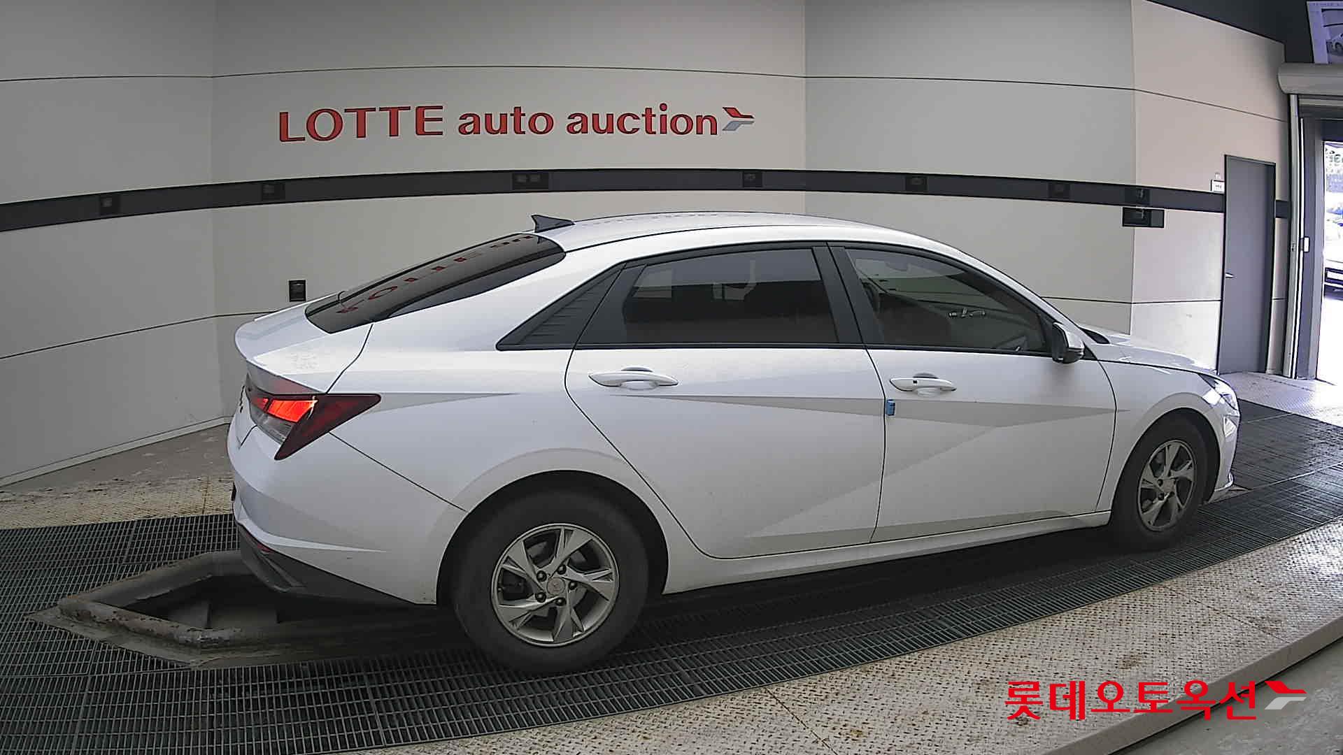 Hyundai Avante id 3816436 из Кореи 18