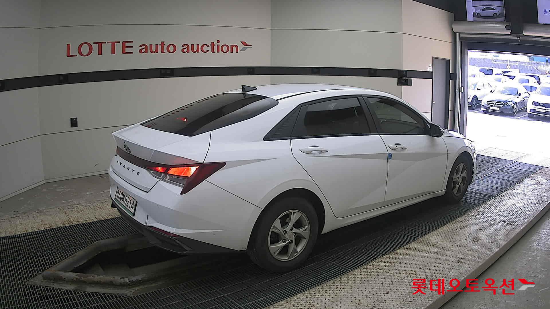 Hyundai Avante id 3816436 из Кореи 19