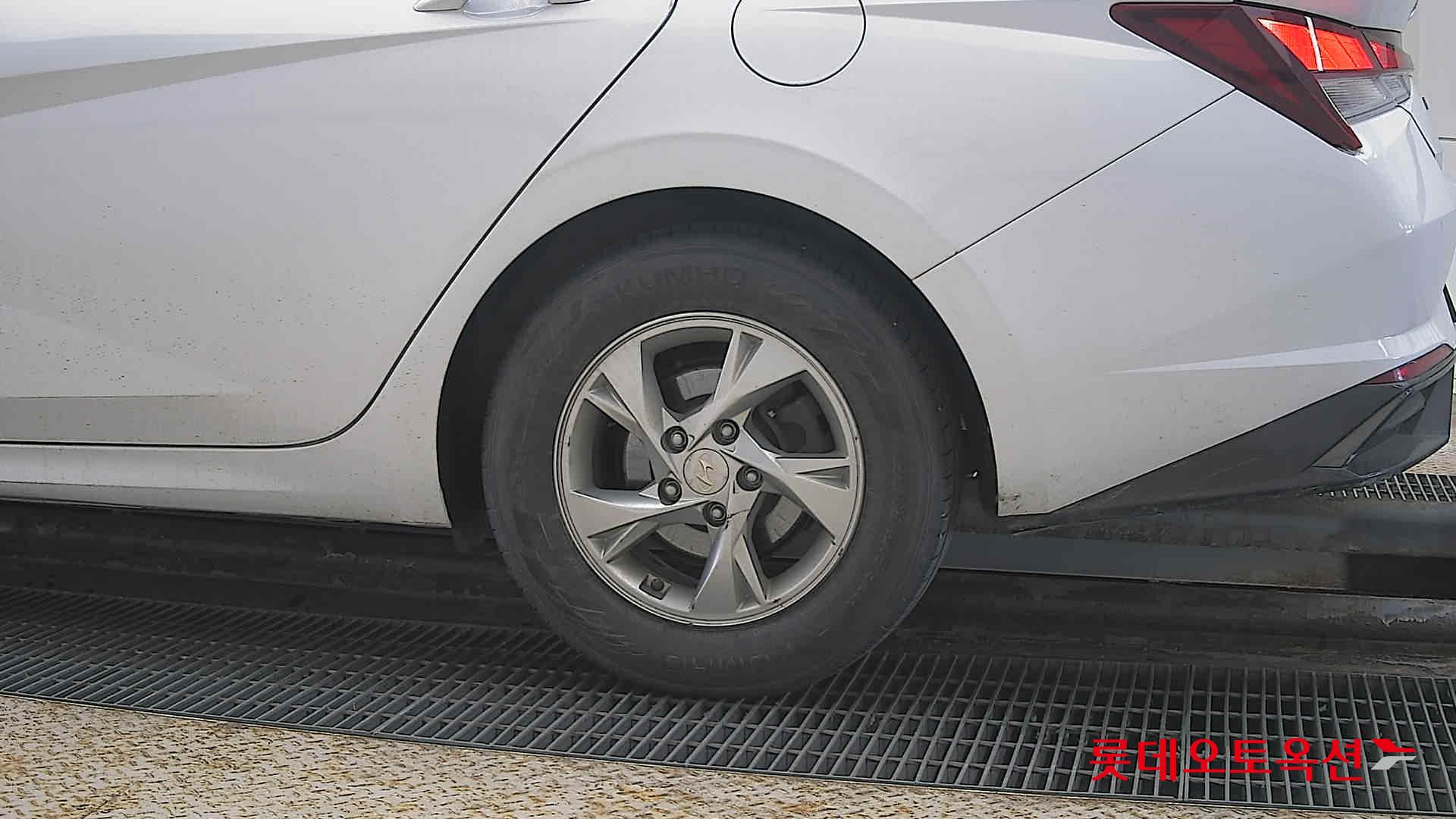 Hyundai Avante id 3816436 из Кореи 22