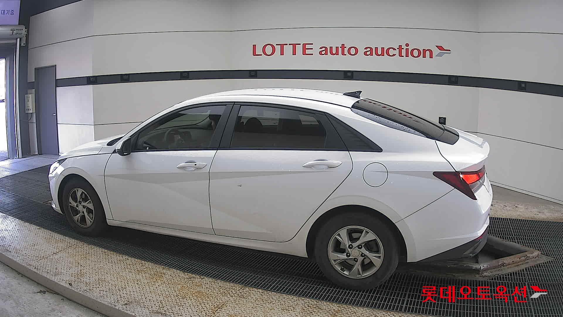 Hyundai Avante id 3822876 из Кореи 11