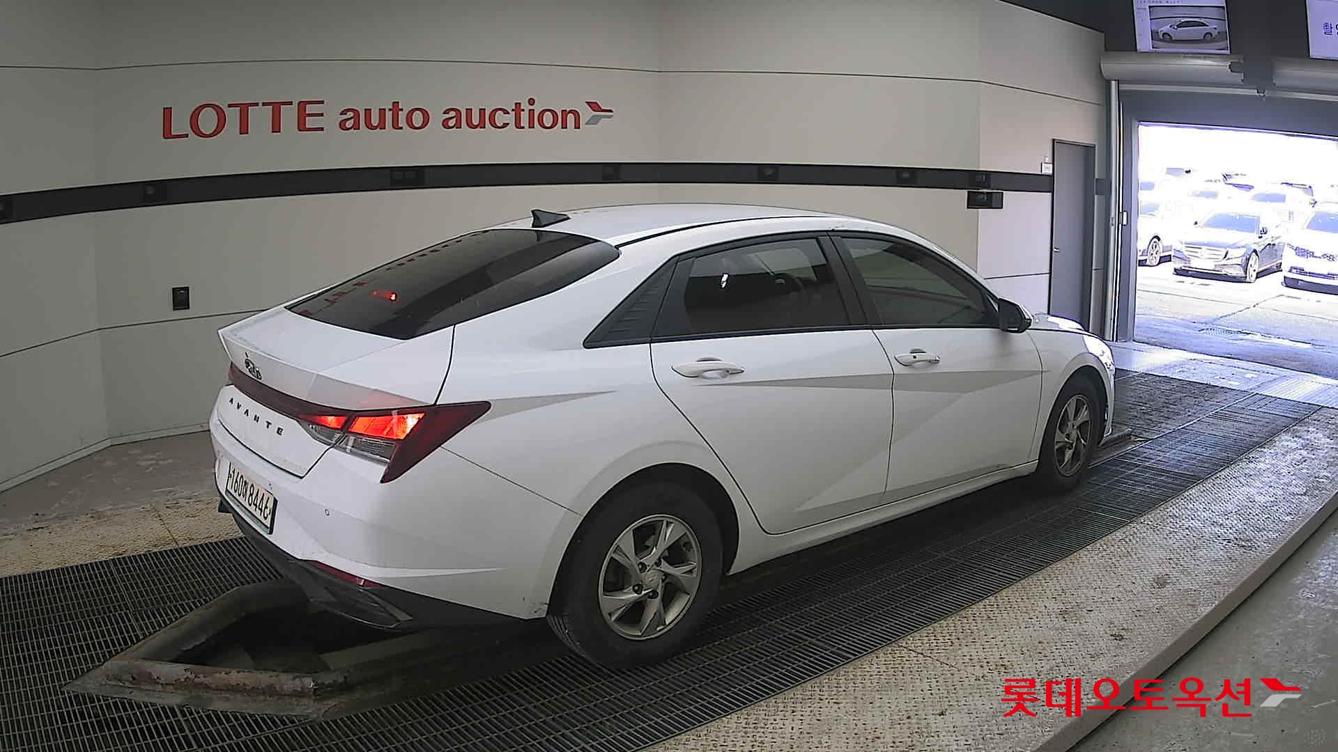 Hyundai Avante id 3822876 из Кореи 19