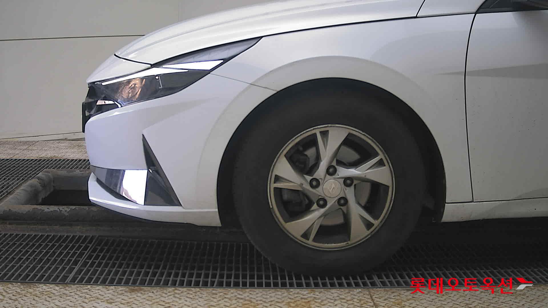 Hyundai Avante id 3822876 из Кореи 21