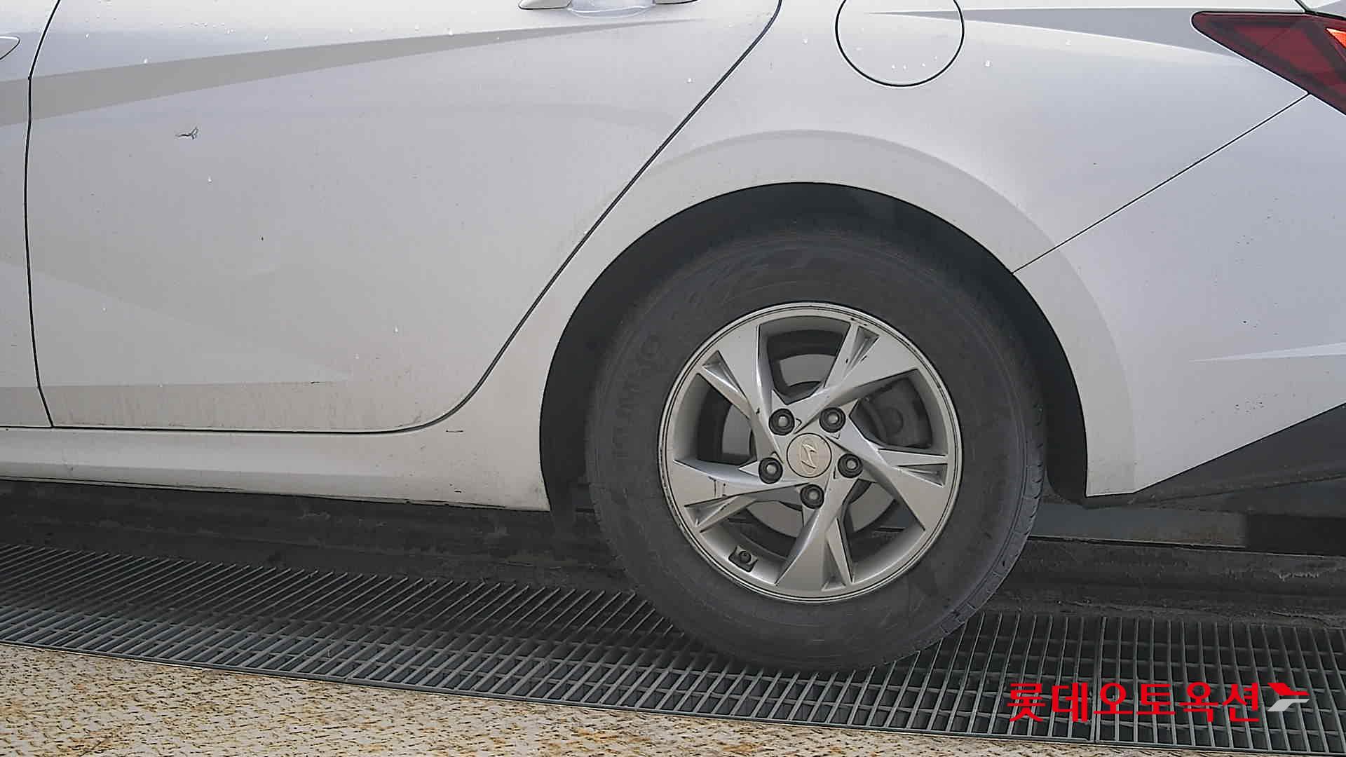 Hyundai Avante id 3822876 из Кореи 22