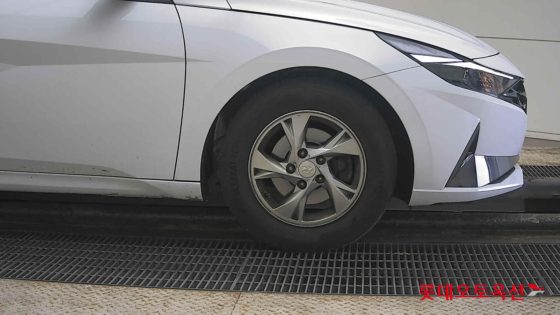 Hyundai Avante id 3822876 из Кореи 23