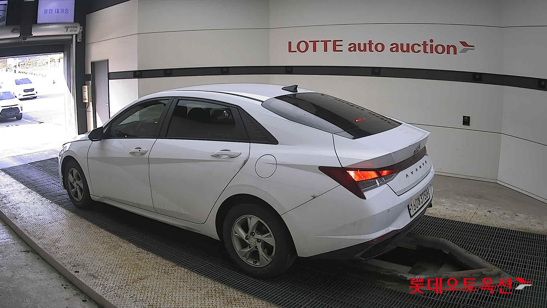 Hyundai Avante id 3816323 из Кореи 10