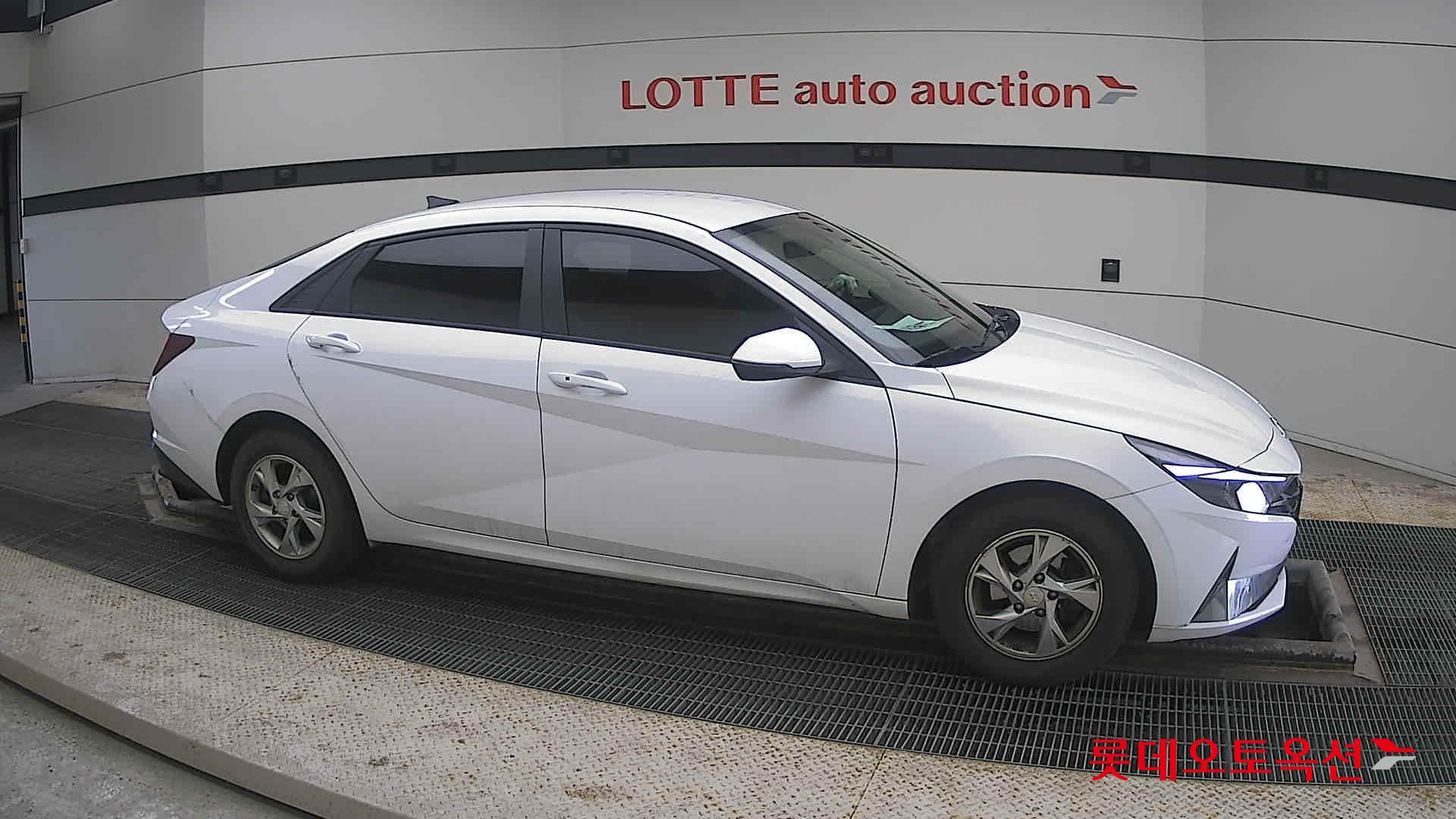 Hyundai Avante id 3816323 из Кореи 17