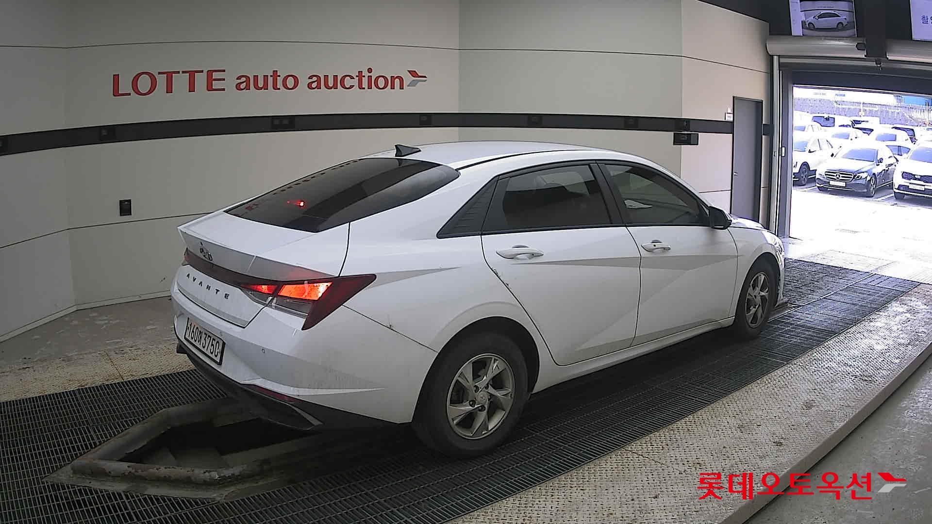 Hyundai Avante id 3816323 из Кореи 19