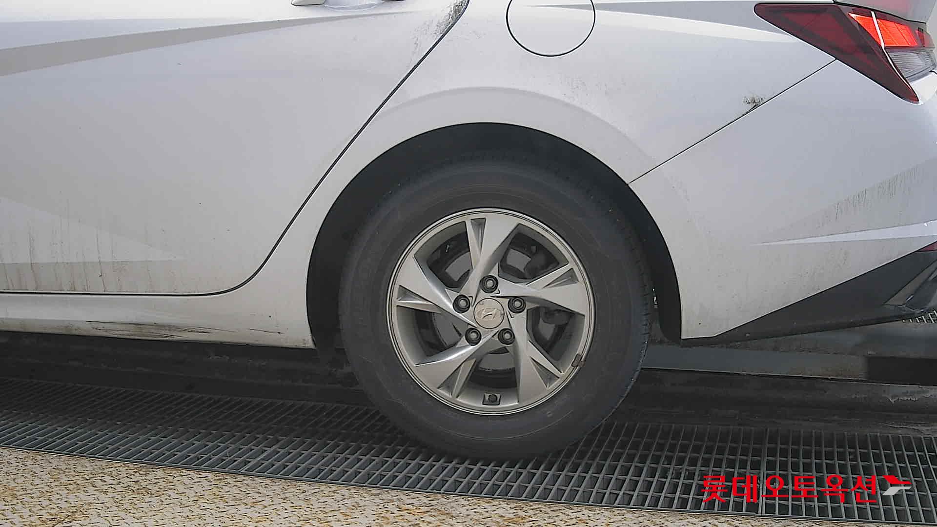 Hyundai Avante id 3816323 из Кореи 22