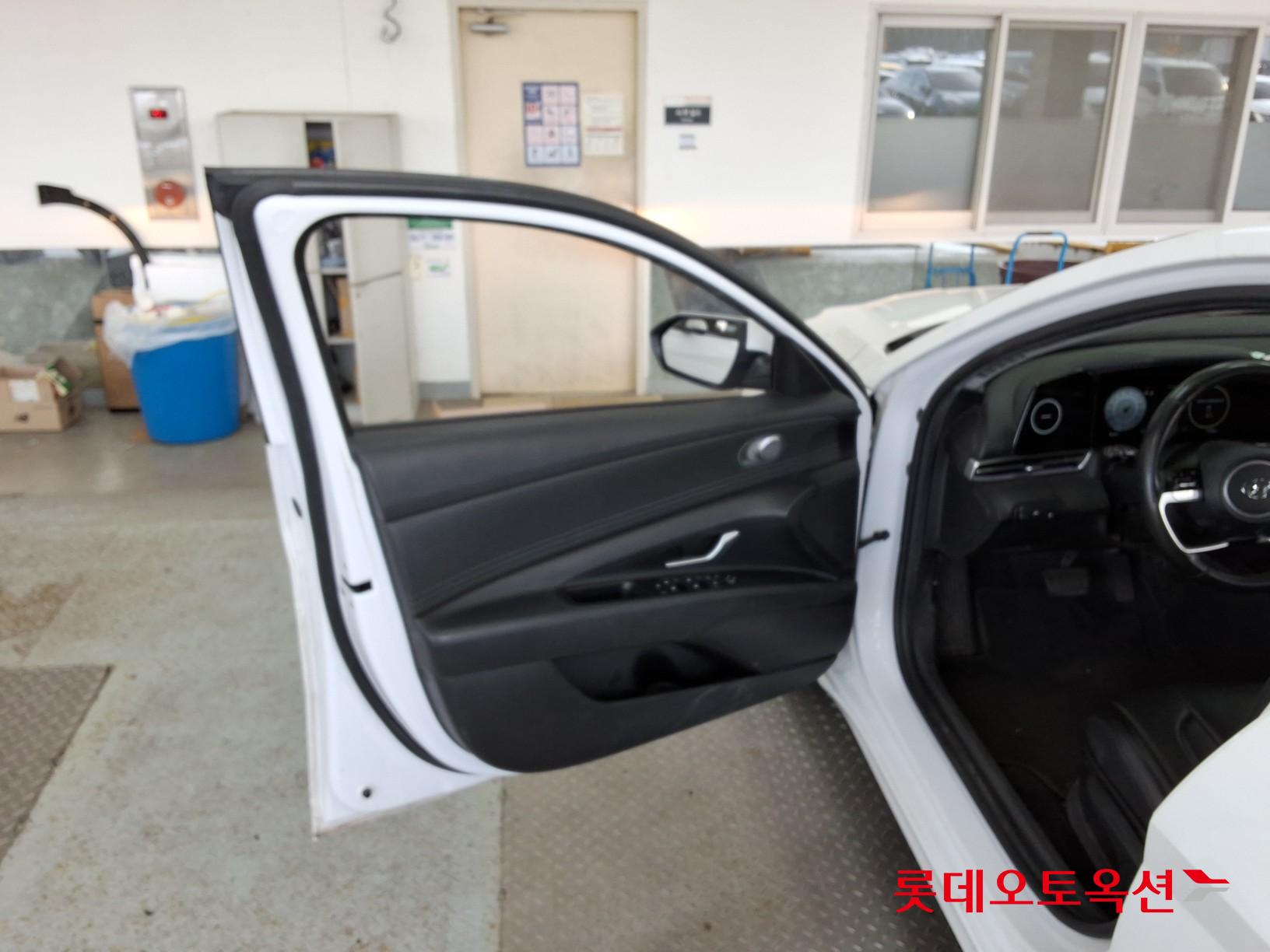 Hyundai Avante id 3816323 из Кореи 35