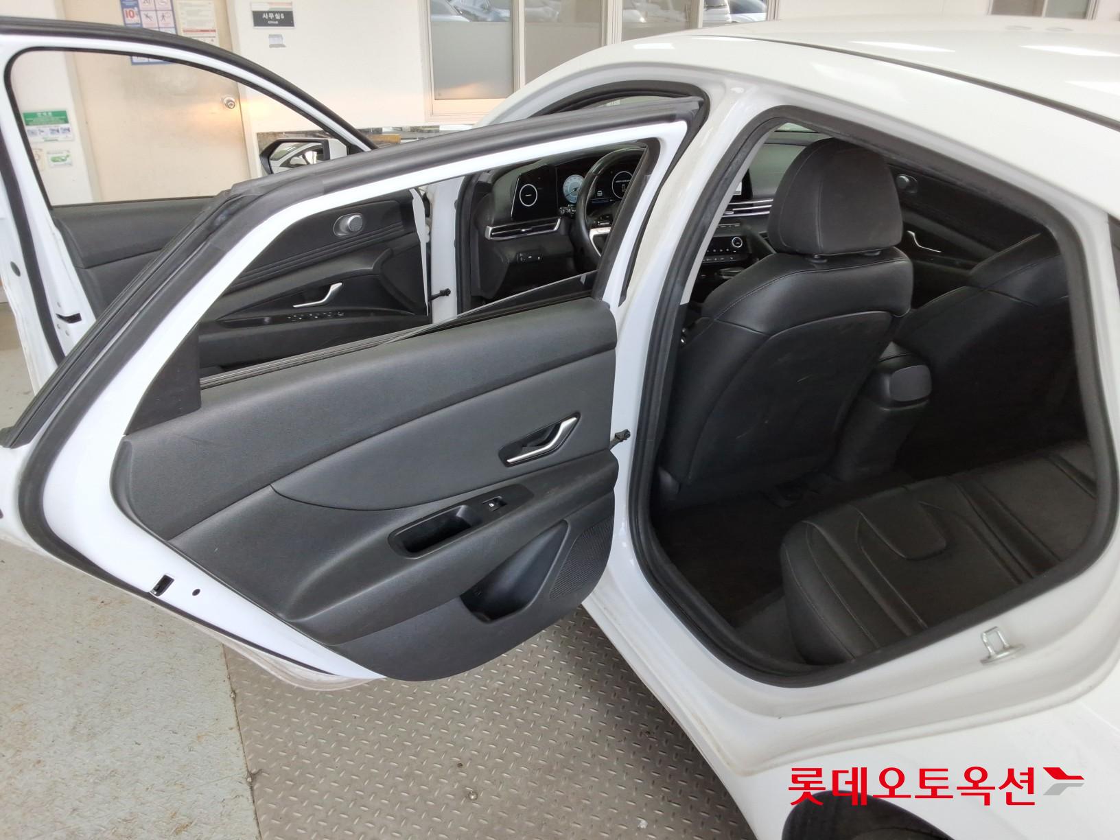 Hyundai Avante id 3816323 из Кореи 36