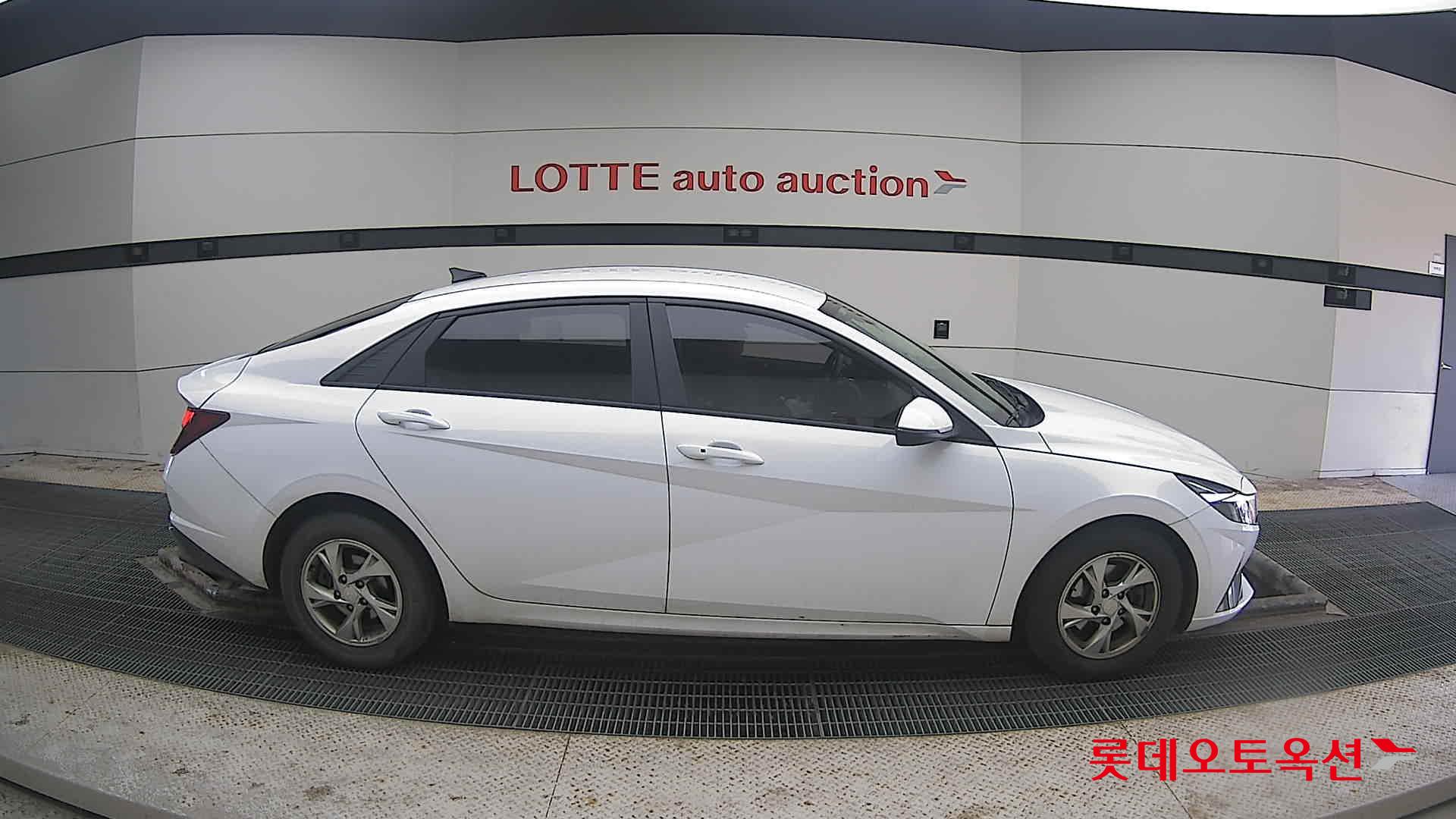 Hyundai Avante 2021 Polar White из Кореи, фото 3