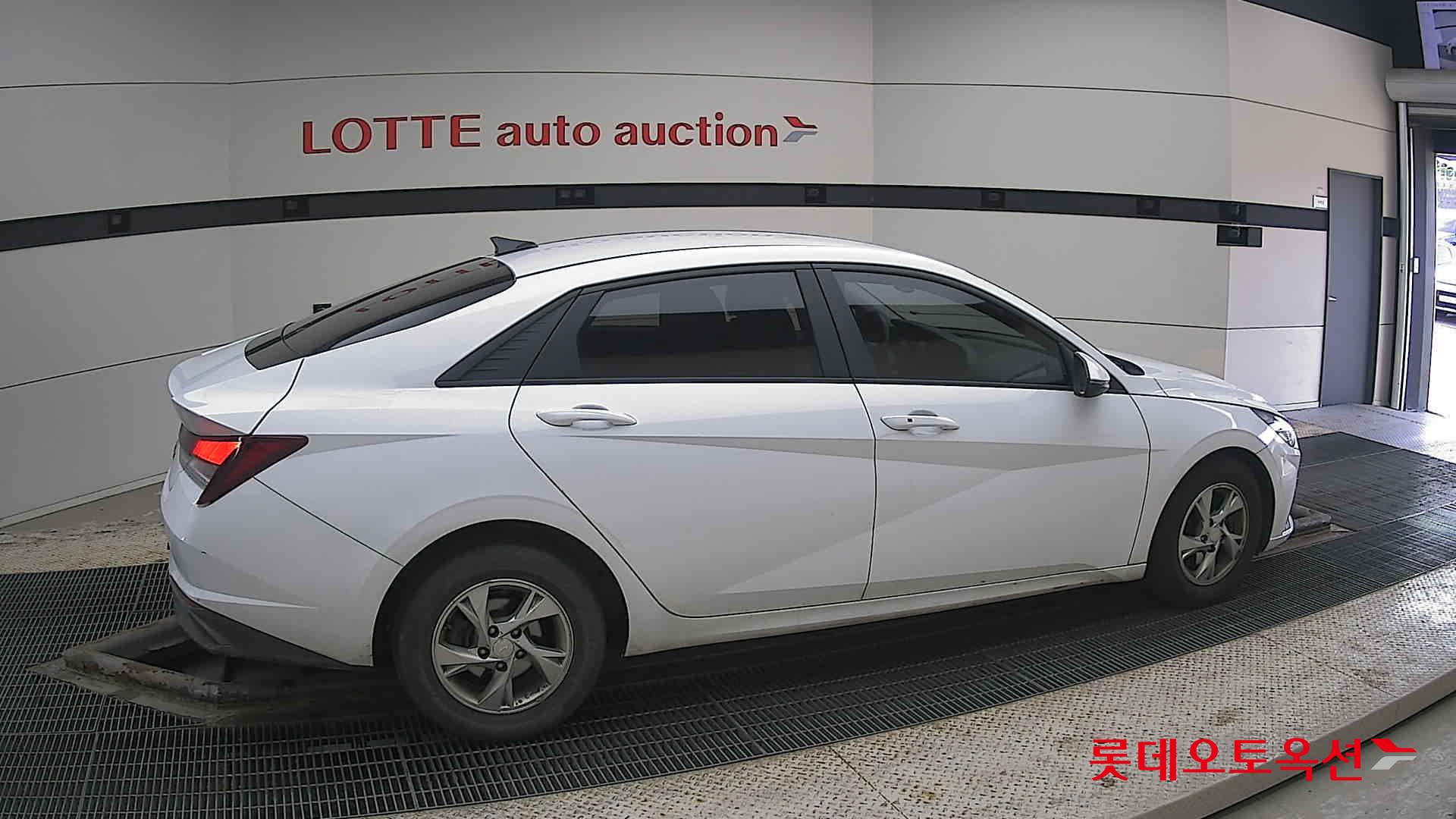 Hyundai Avante id 3816326 из Кореи 18