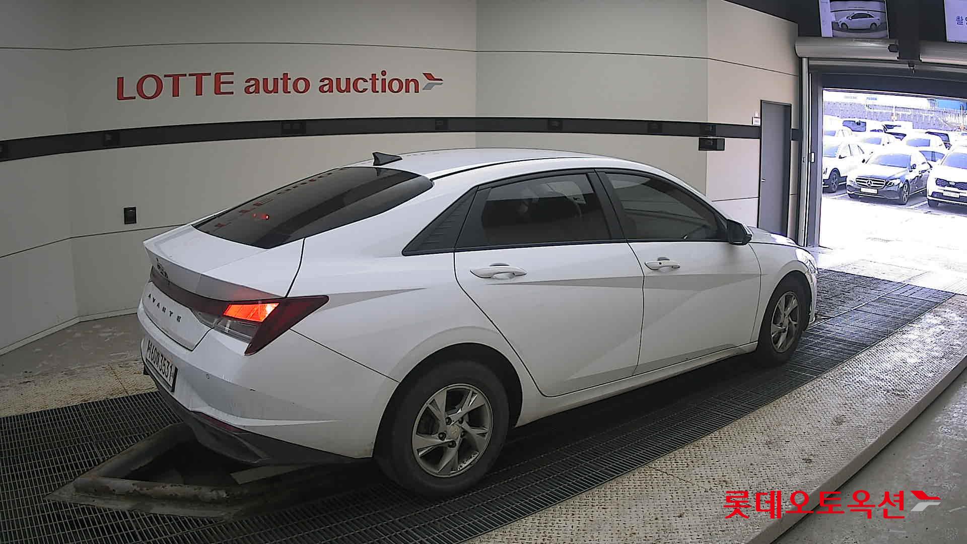 Hyundai Avante id 3816326 из Кореи 19