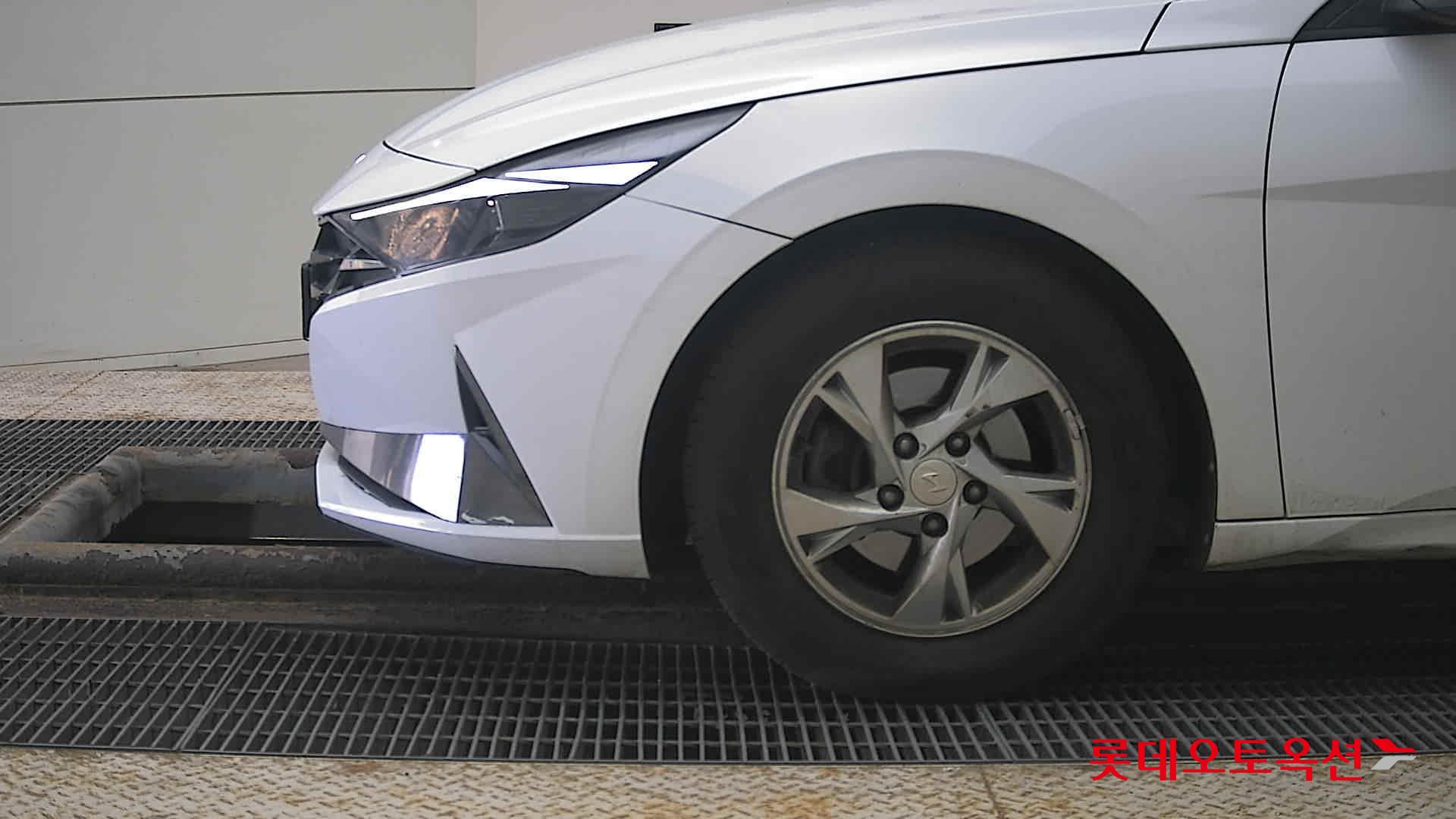 Hyundai Avante id 3816326 из Кореи 21