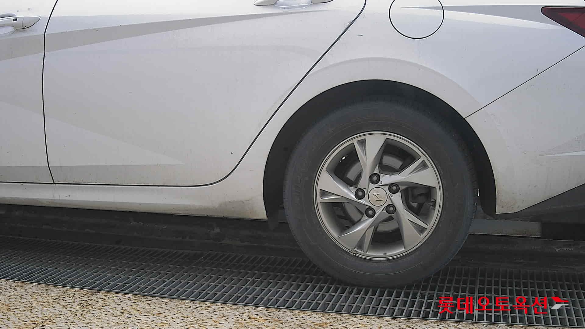 Hyundai Avante id 3816326 из Кореи 22