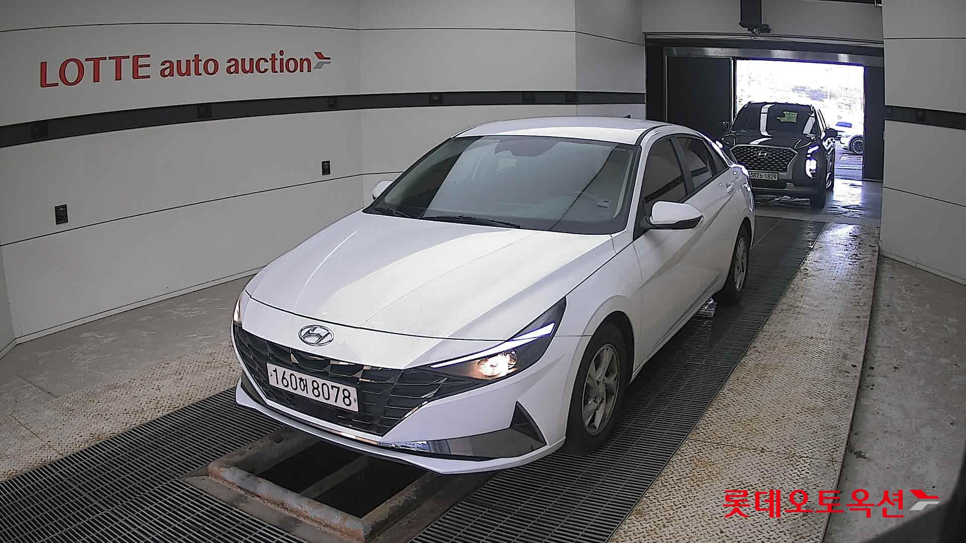 Hyundai Avante 2021 Polar White из Кореи