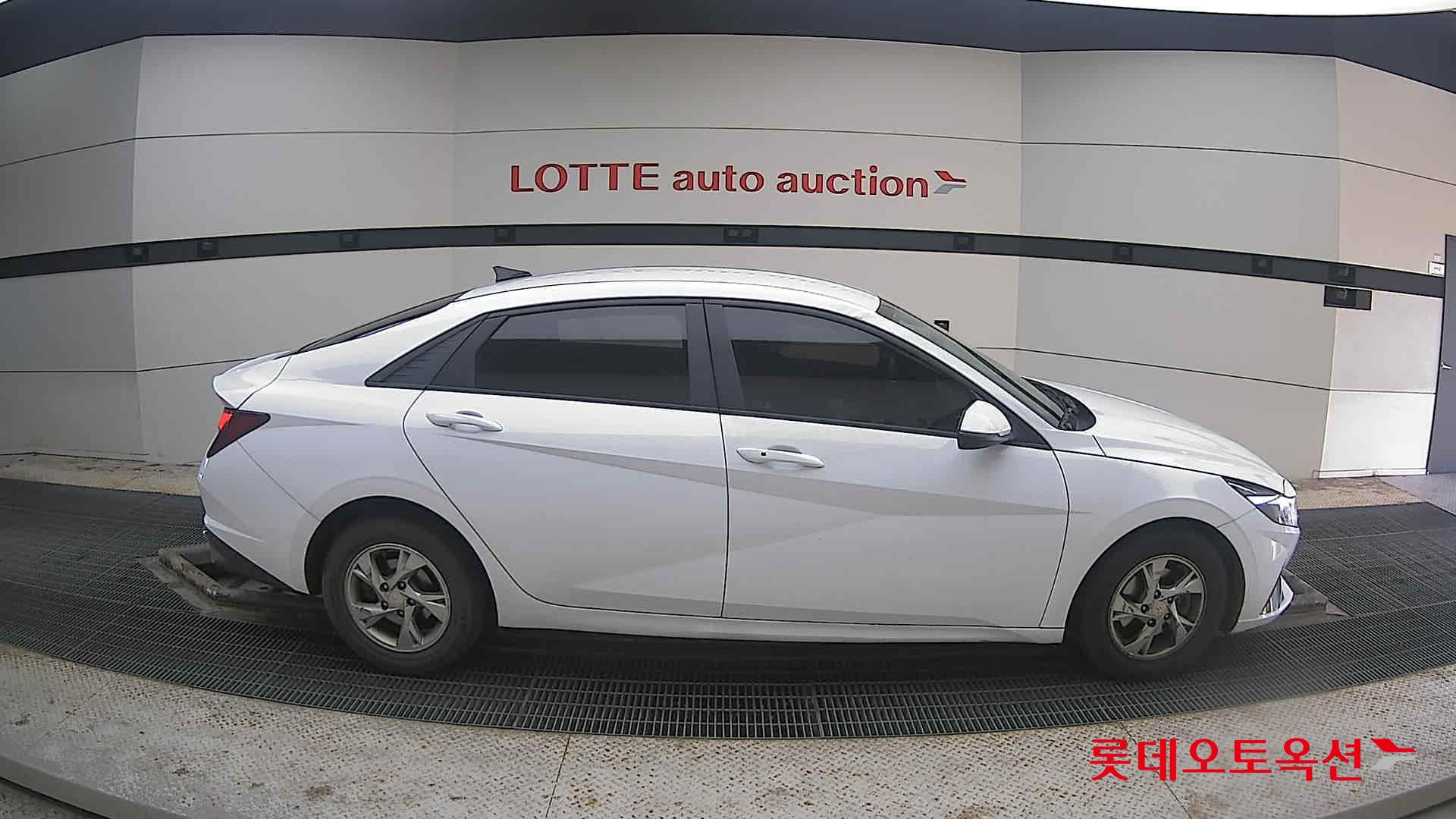 Hyundai Avante 2021 Polar White из Кореи, фото 3