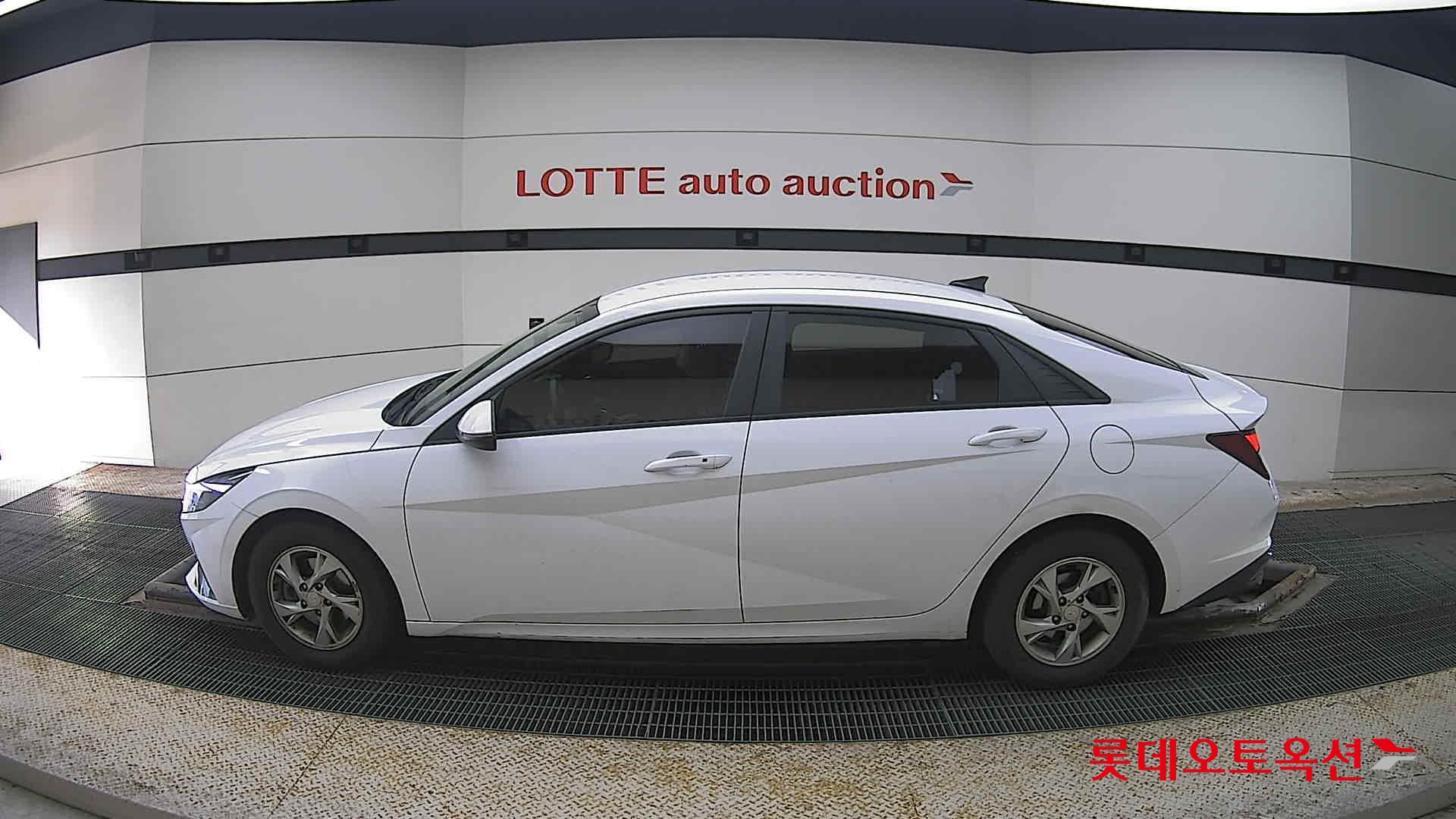 Hyundai Avante id 3816343 из Кореи 7