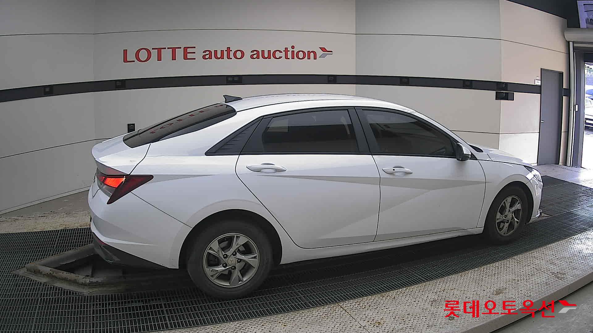 Hyundai Avante id 3816343 из Кореи 18