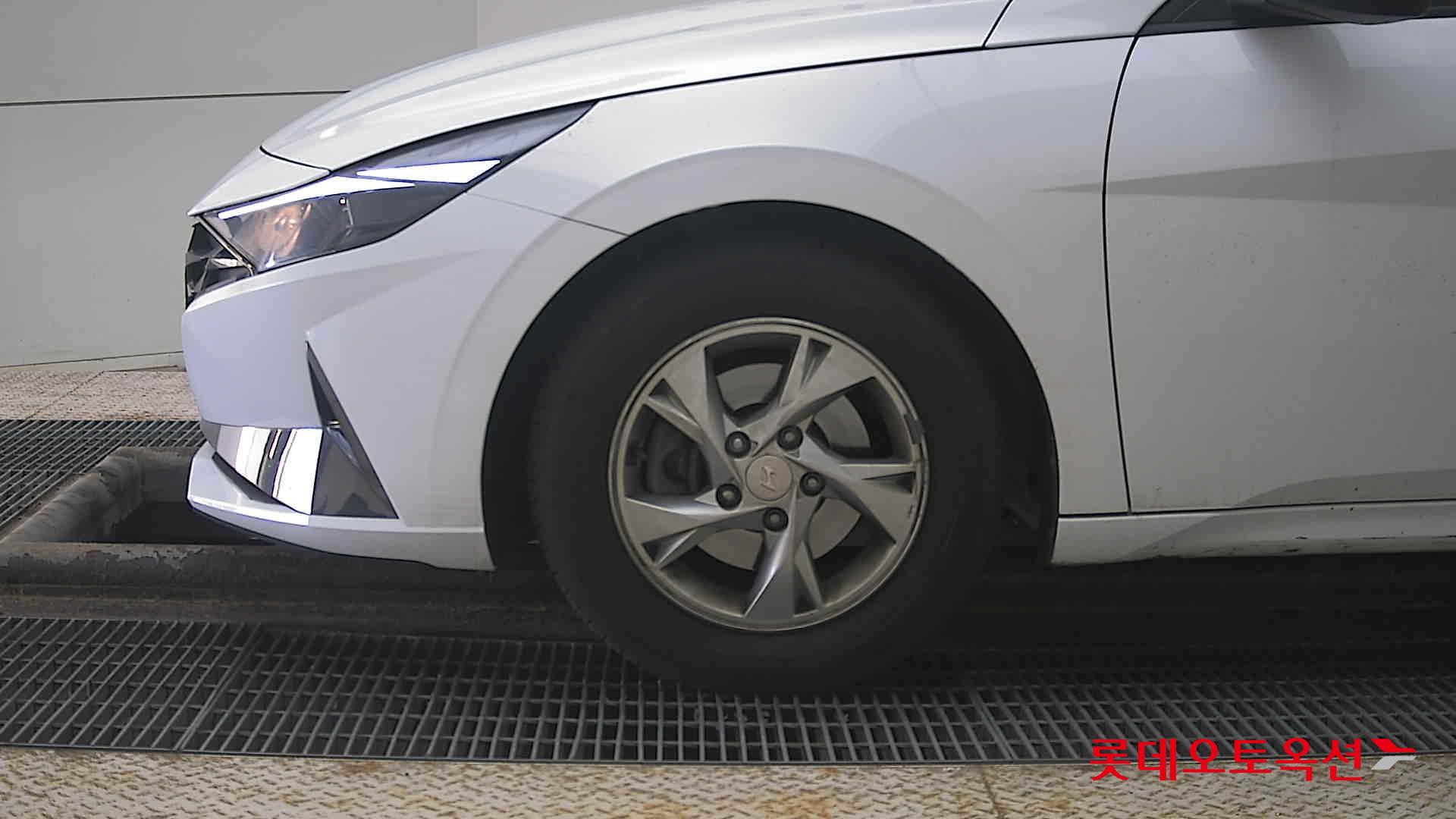 Hyundai Avante id 3816343 из Кореи 21