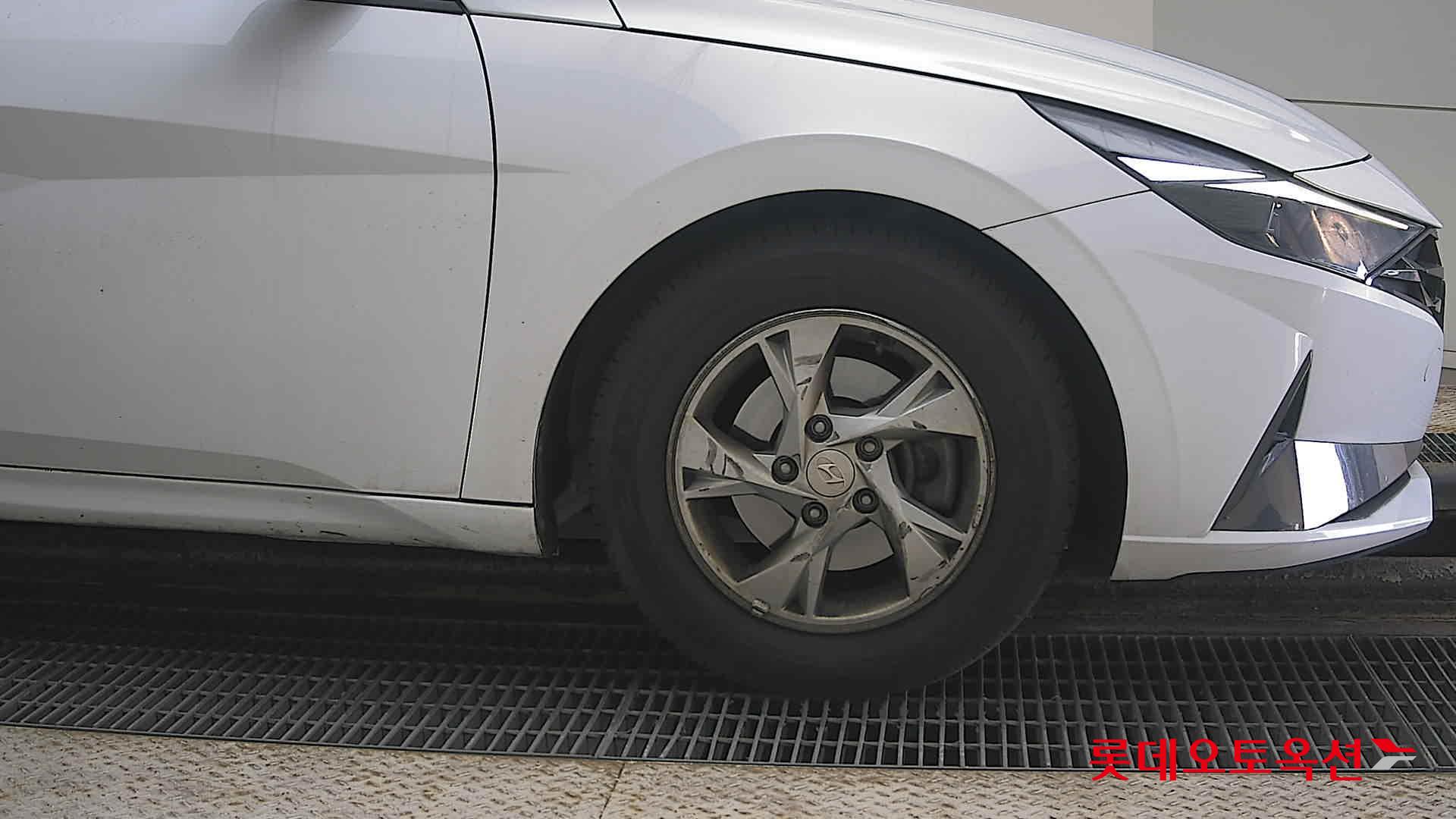 Hyundai Avante id 3816343 из Кореи 23