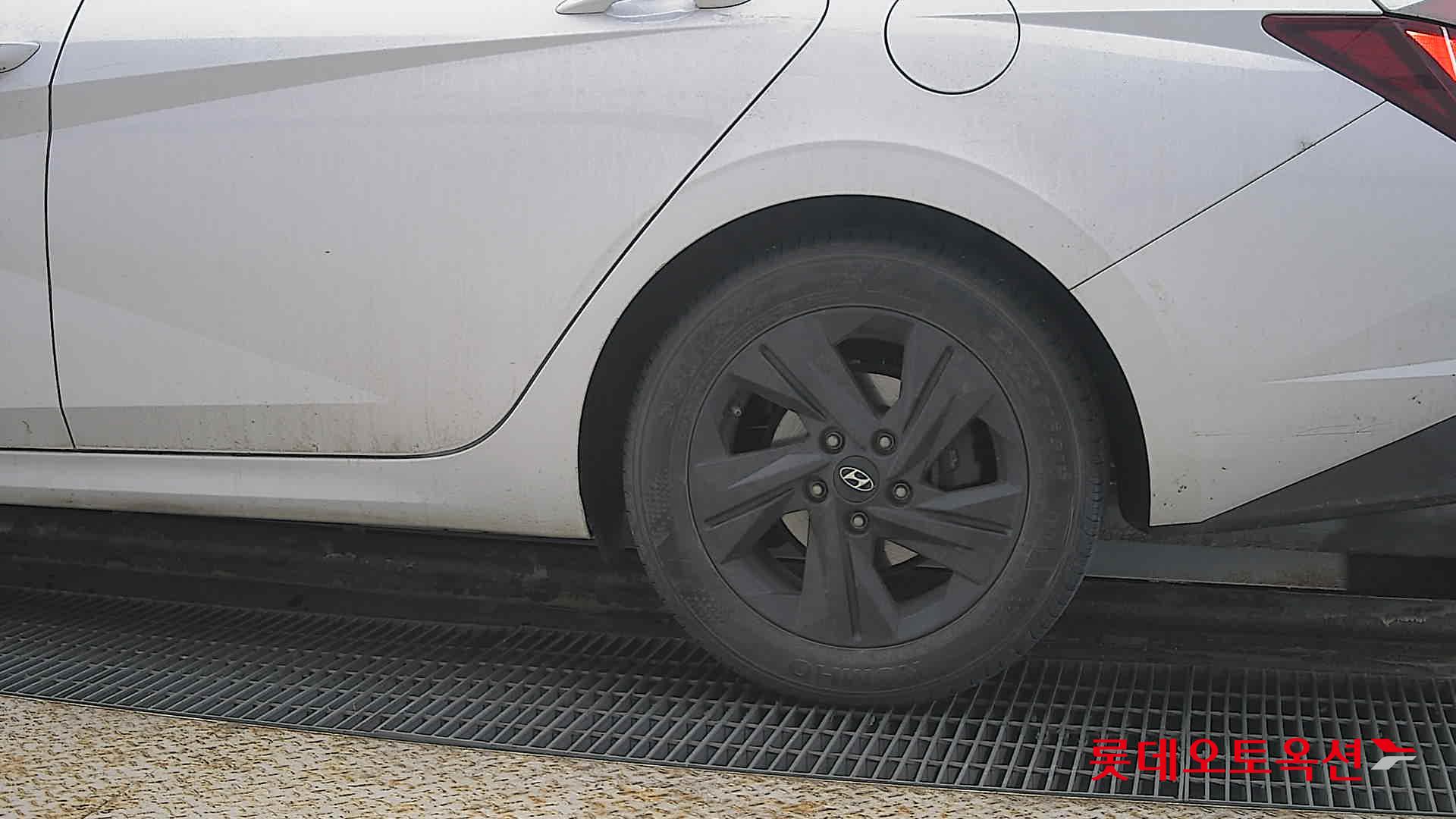 Hyundai Avante Hybrid id 3816325 из Кореи 22