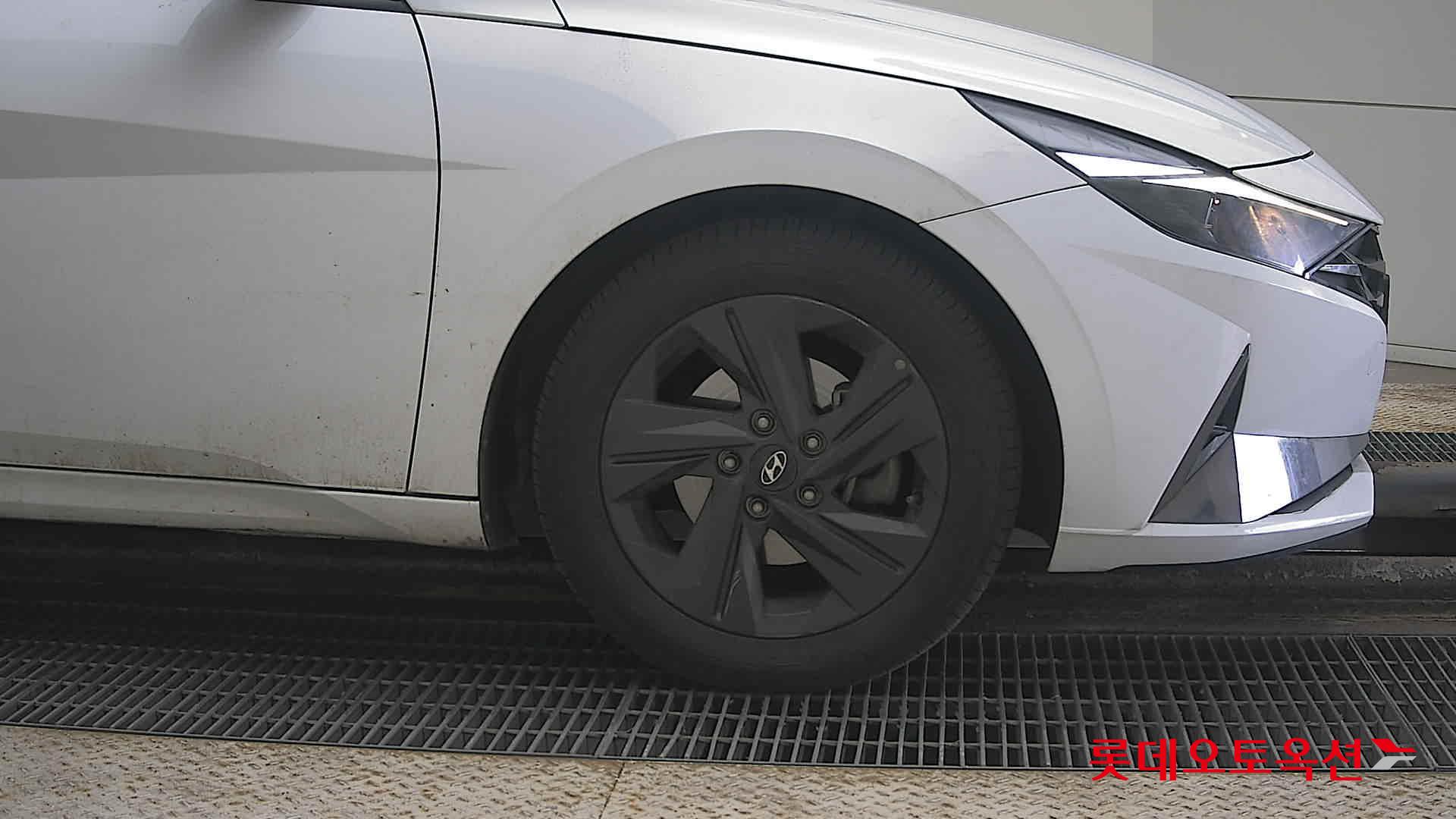 Hyundai Avante Hybrid id 3816325 из Кореи 23