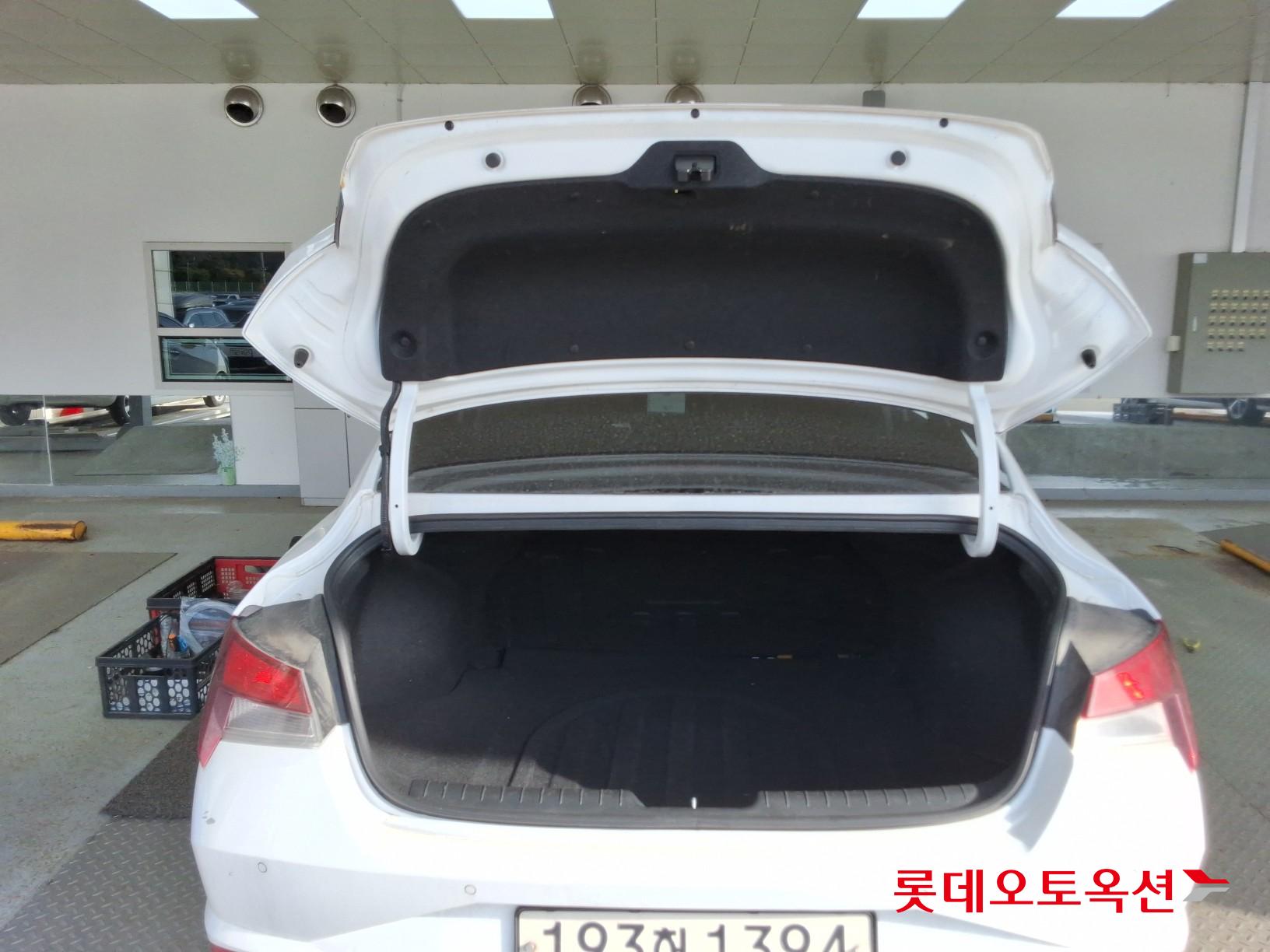 Hyundai Avante Hybrid id 3816325 из Кореи 37