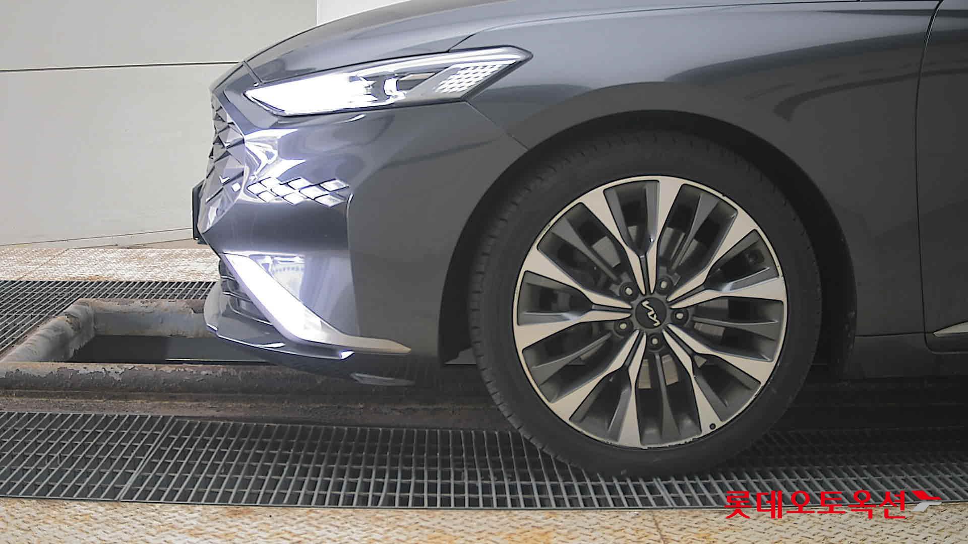 Kia K8 id 3822904 из Кореи 21