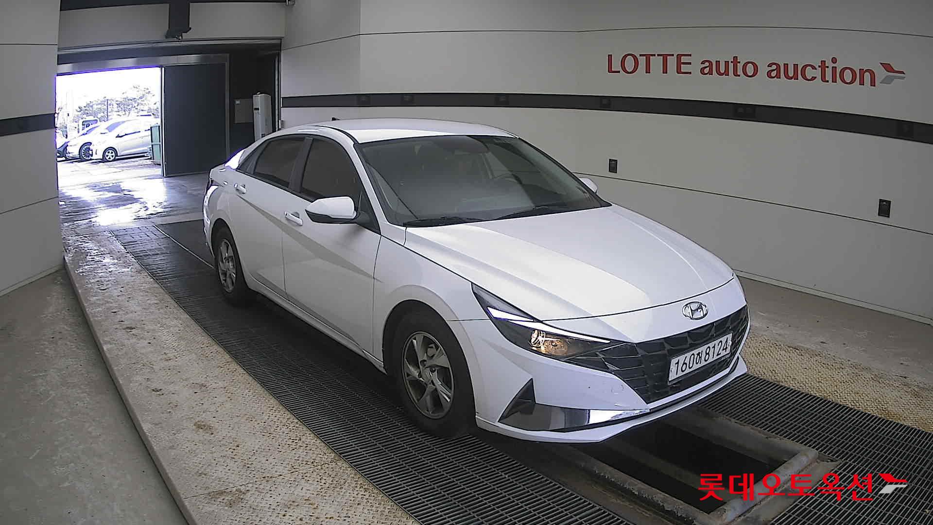 Hyundai Avante 2021 Polar White из Кореи, фото 2