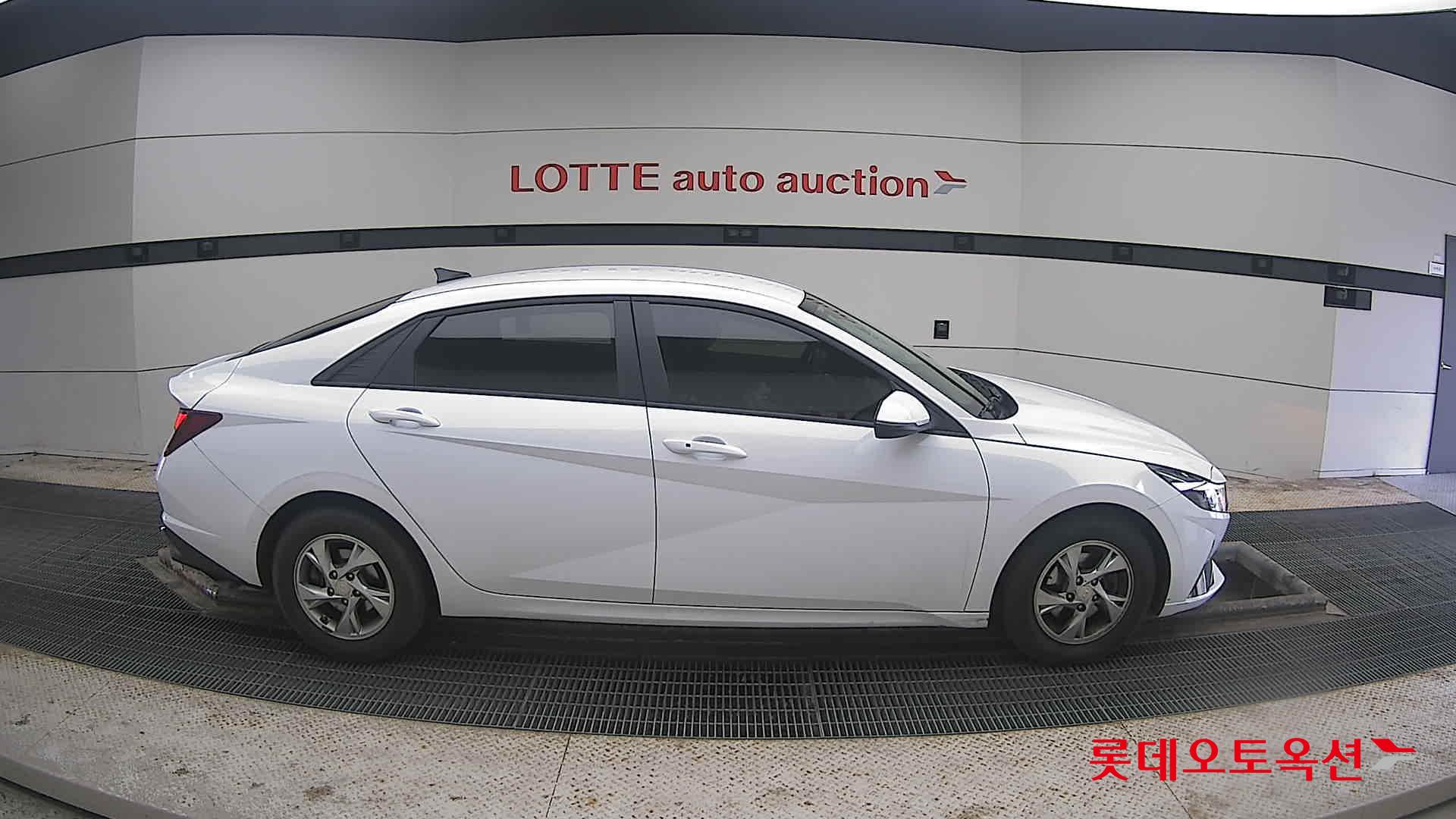 Hyundai Avante 2021 Polar White из Кореи, фото 3