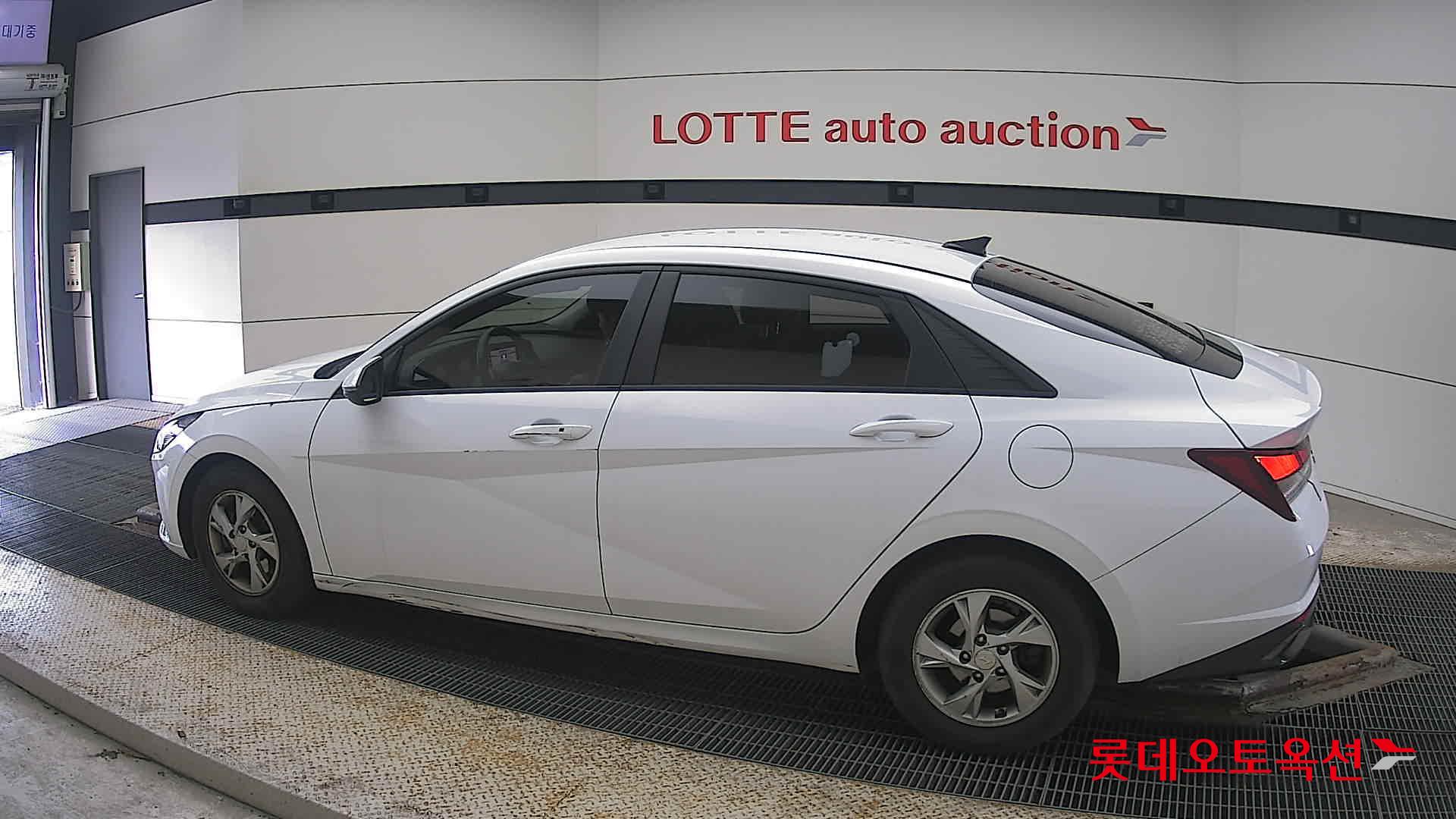 Hyundai Avante id 3822835 из Кореи 11