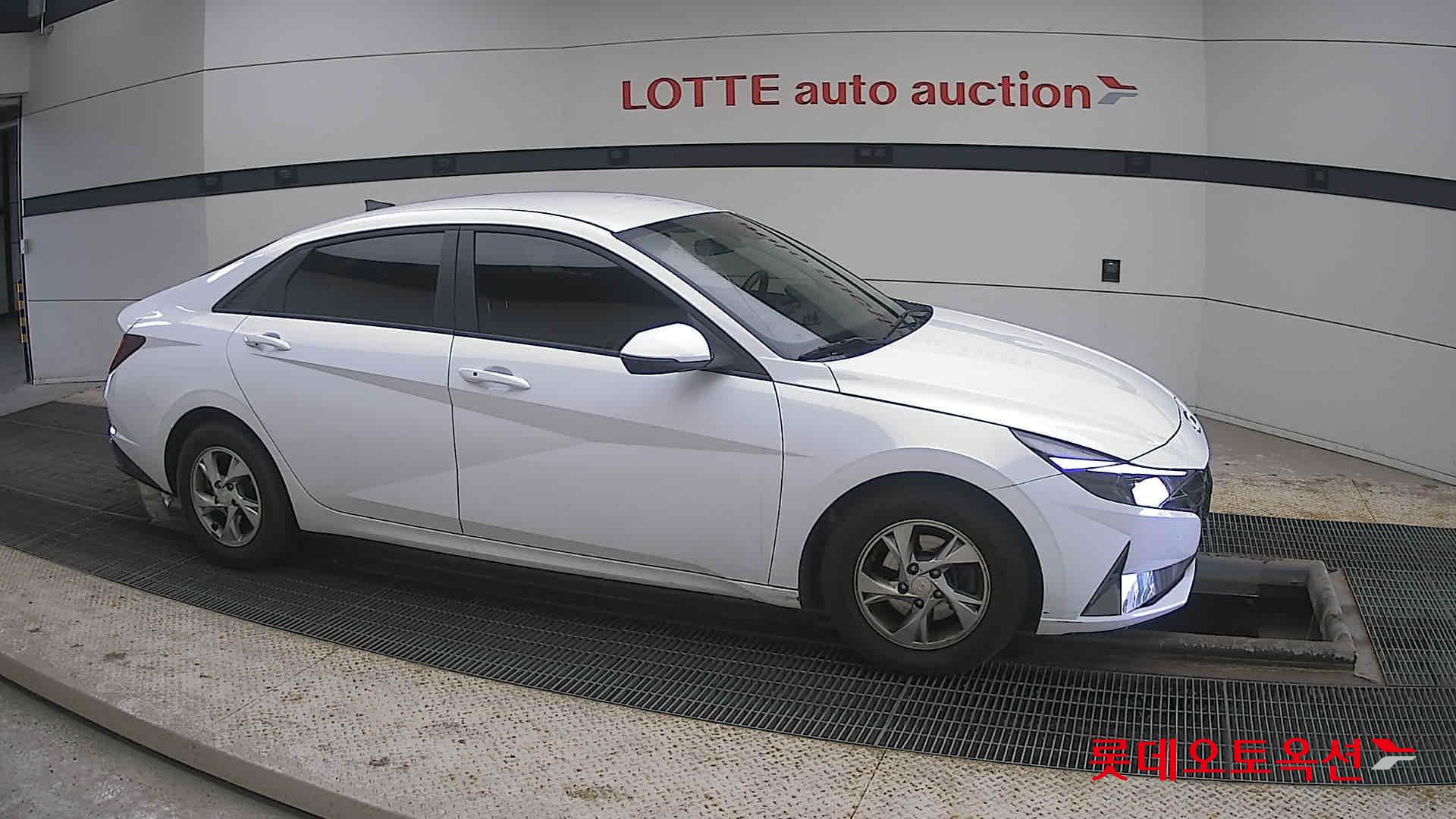 Hyundai Avante id 3822835 из Кореи 17