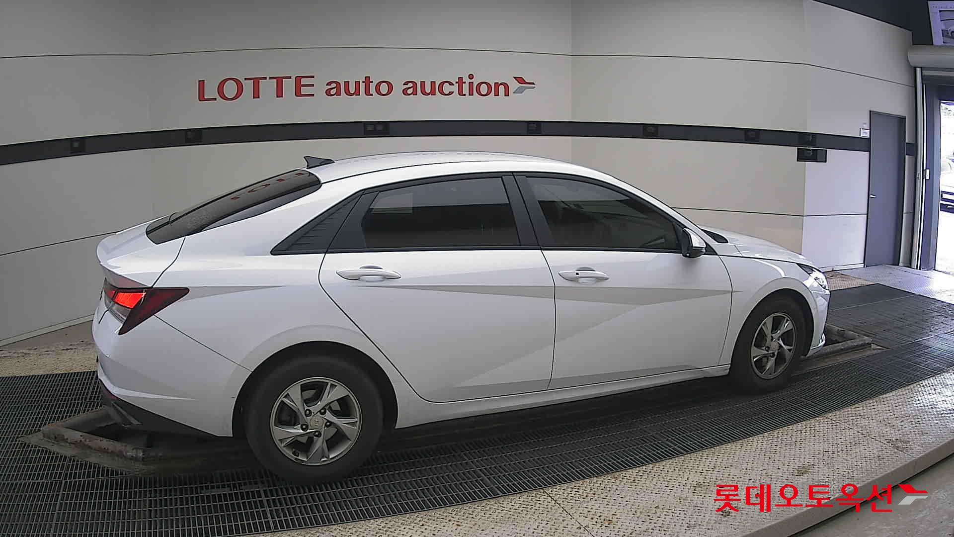 Hyundai Avante id 3822835 из Кореи 18