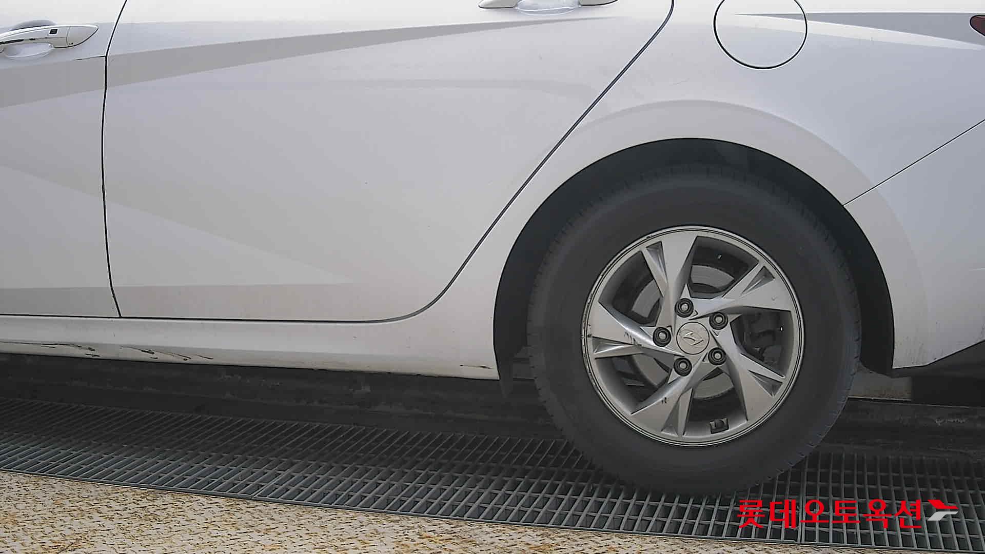 Hyundai Avante id 3822835 из Кореи 22