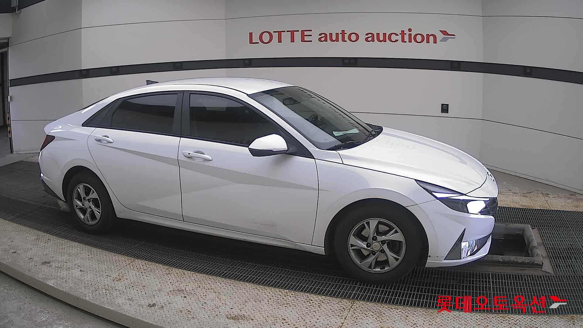 Hyundai Avante id 3822838 из Кореи 17