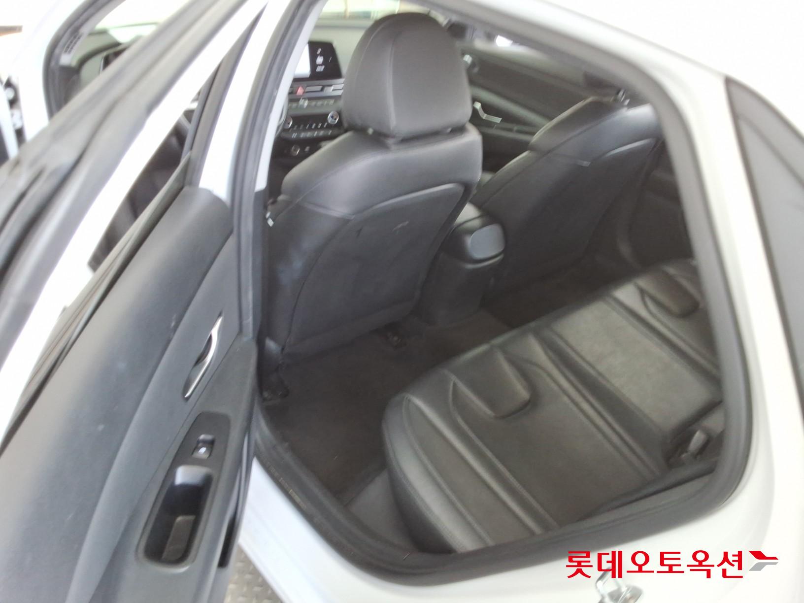 Hyundai Avante id 3822838 из Кореи 37