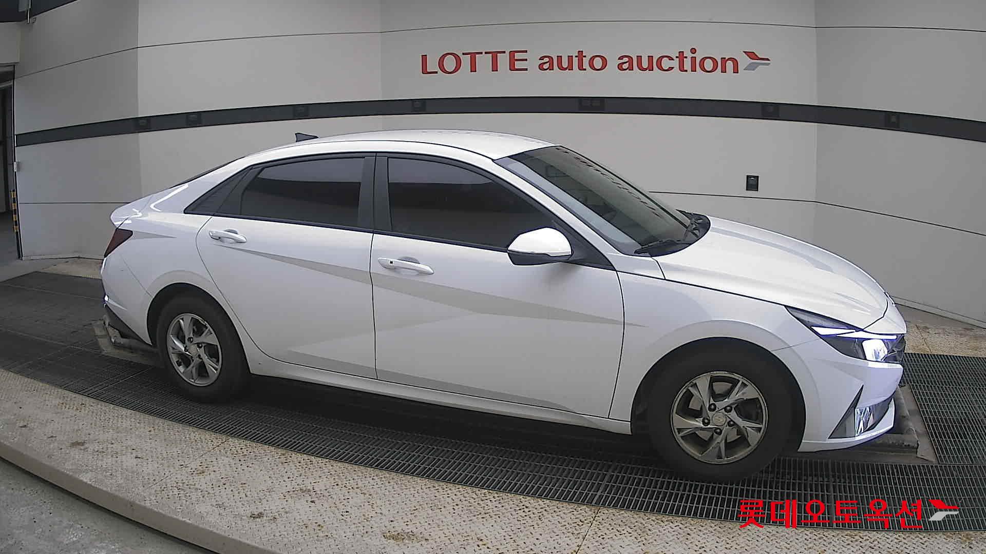 Hyundai Avante id 3822816 из Кореи 17