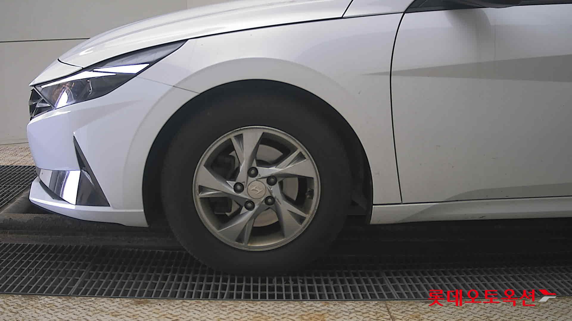 Hyundai Avante id 3822816 из Кореи 21