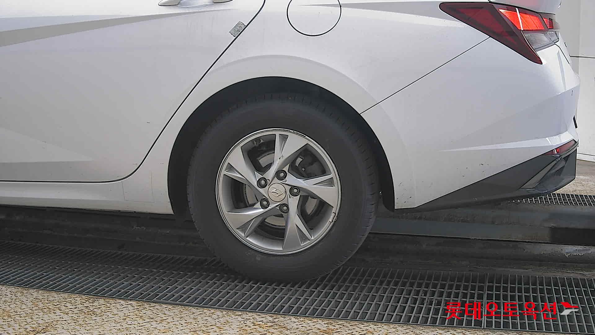 Hyundai Avante id 3822816 из Кореи 22