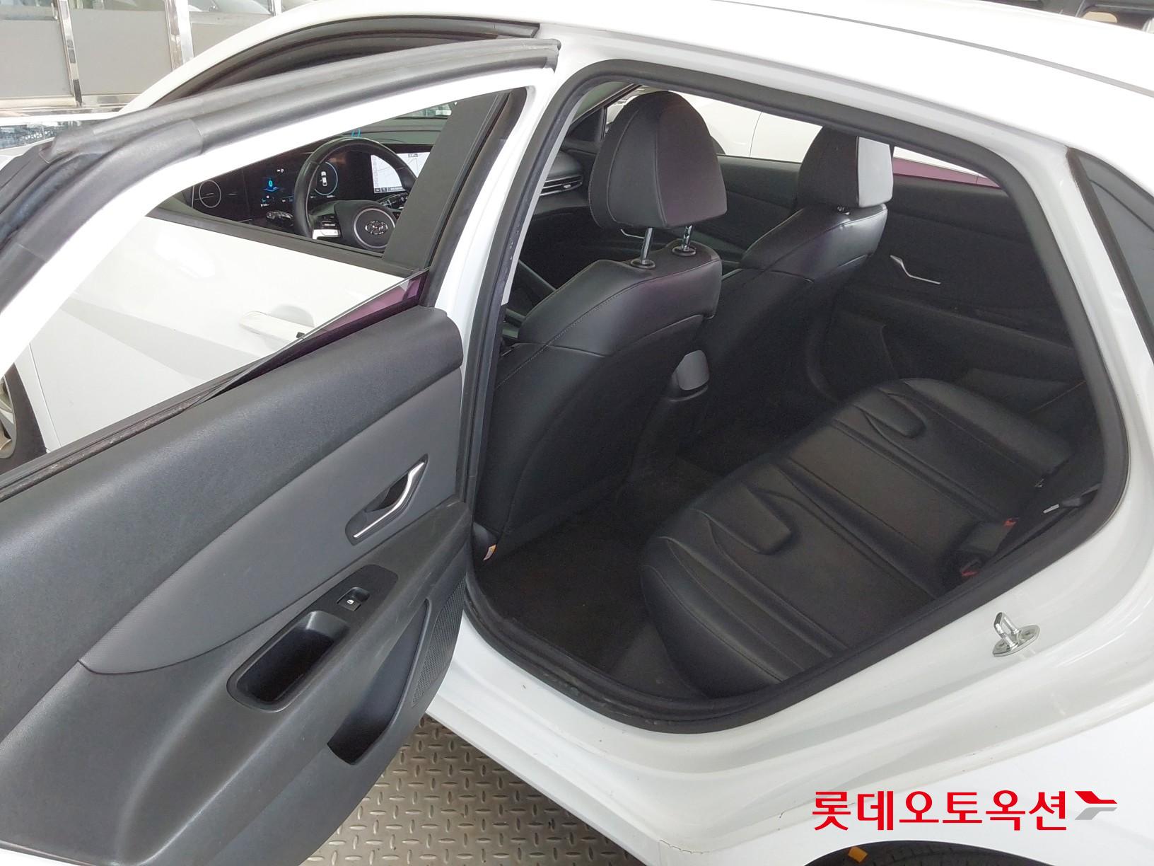 Hyundai Avante id 3822816 из Кореи 36