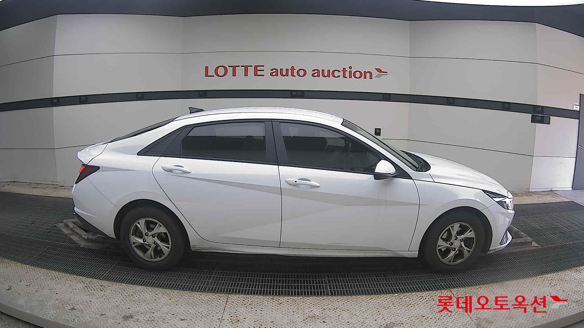 Hyundai Avante 2021 Polar White из Кореи, фото 3