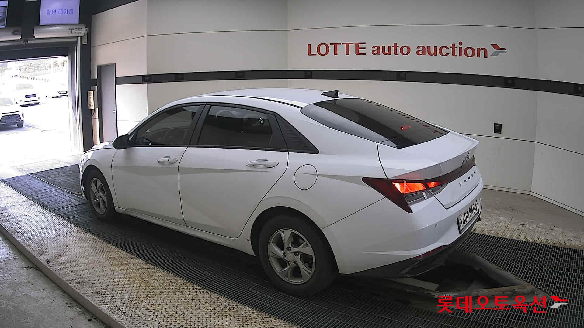 Hyundai Avante id 3822893 из Кореи 10