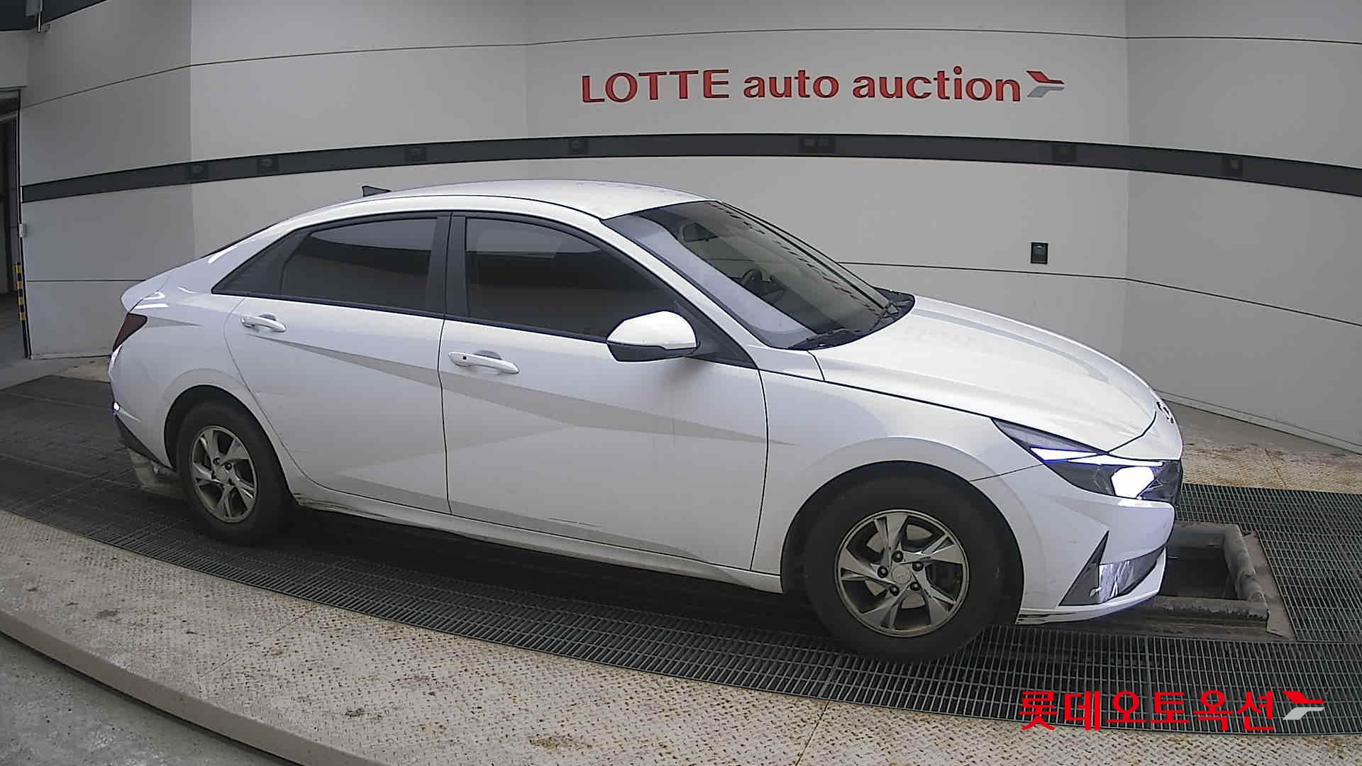 Hyundai Avante id 3822893 из Кореи 17