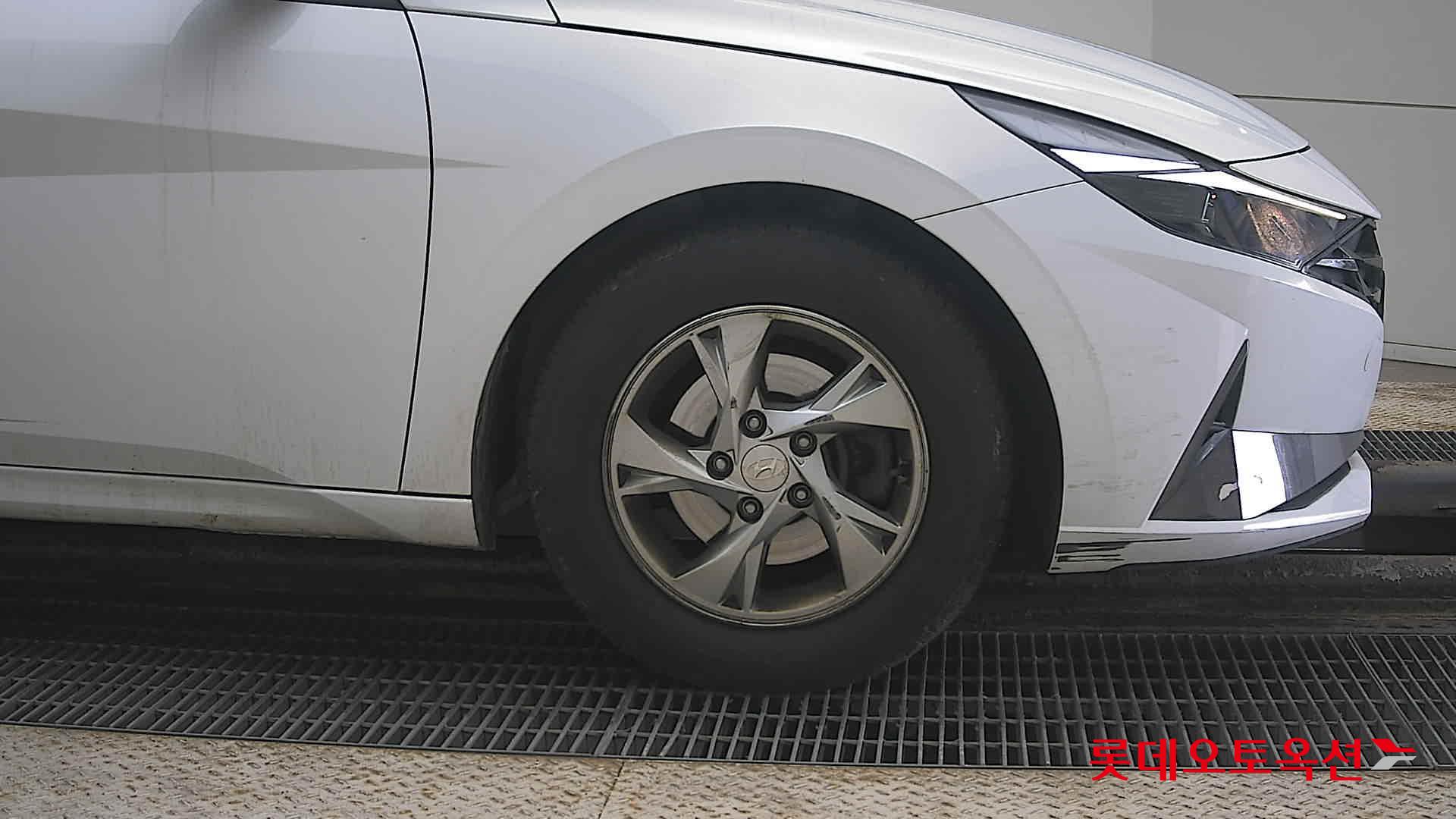 Hyundai Avante id 3822893 из Кореи 23