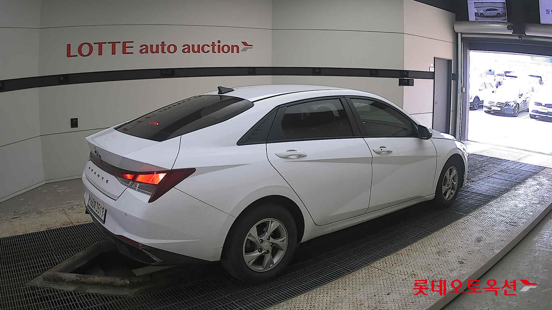 Hyundai Avante id 3822836 из Кореи 19