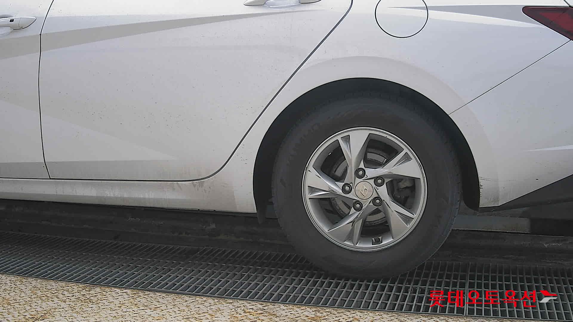 Hyundai Avante id 3822836 из Кореи 22