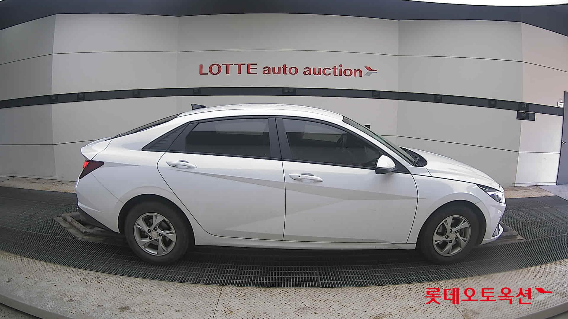 Hyundai Avante 2021 Polar White из Кореи, фото 3