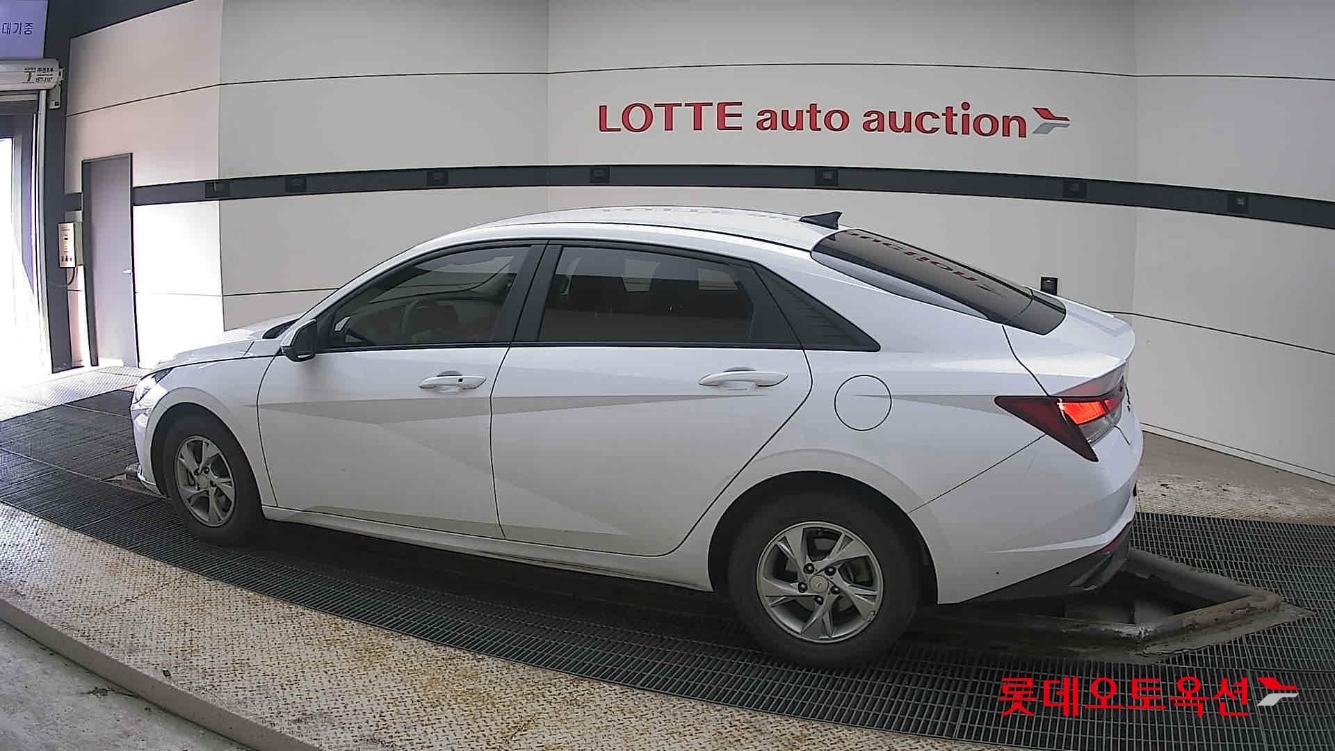 Hyundai Avante id 3822894 из Кореи 11