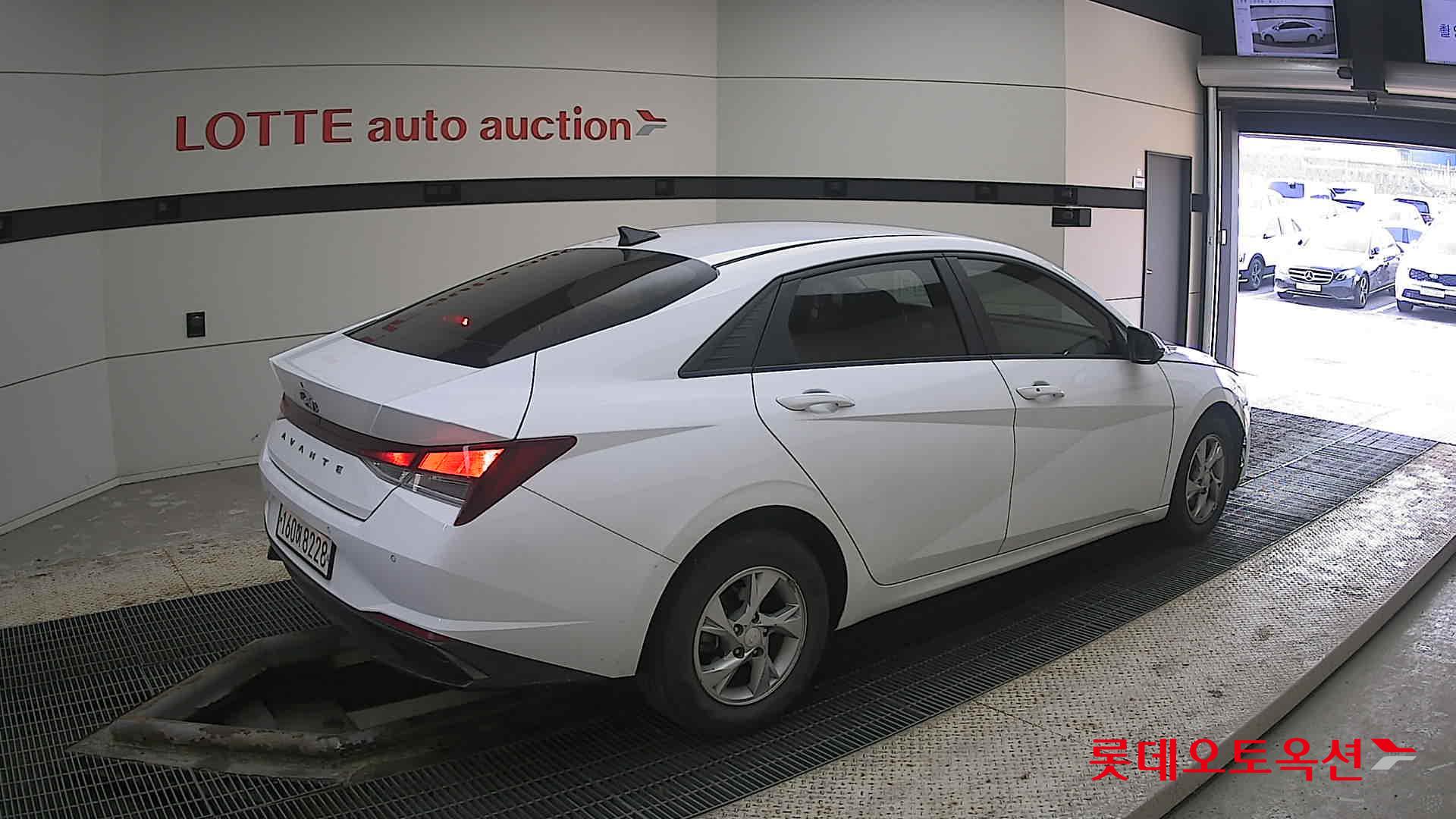 Hyundai Avante id 3822894 из Кореи 19